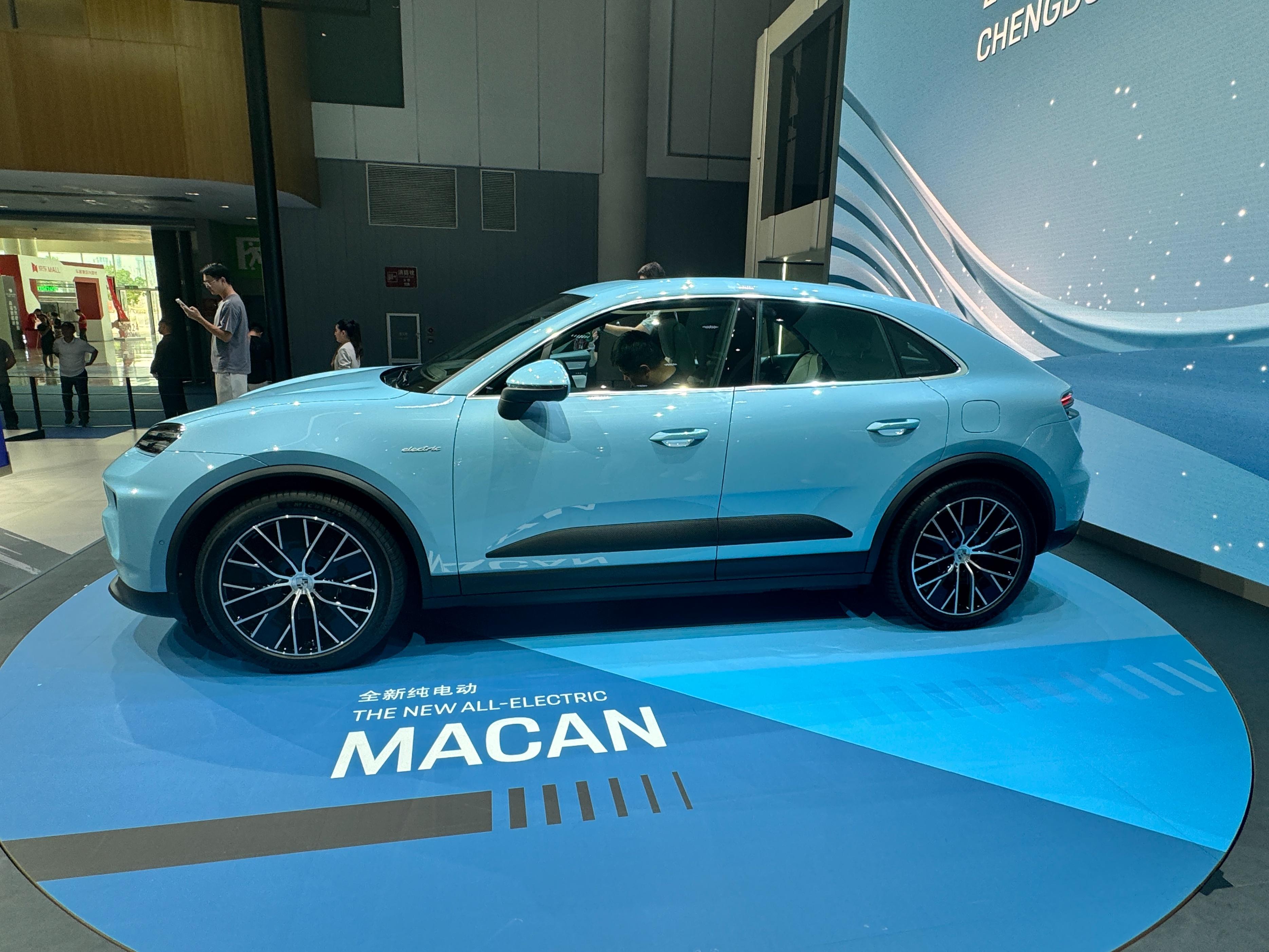 【成都车展】保时捷全新Macan EV长续航版亮相