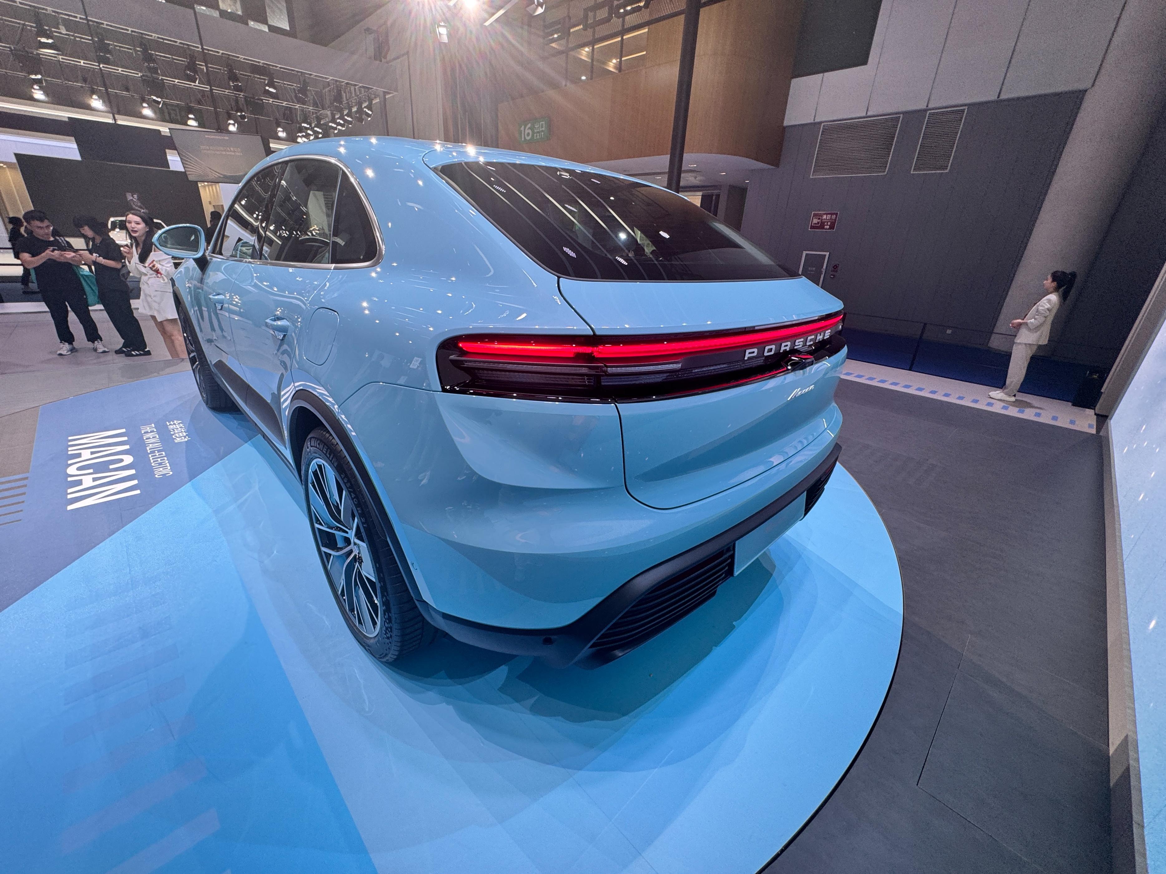 【成都车展】保时捷全新Macan EV长续航版亮相