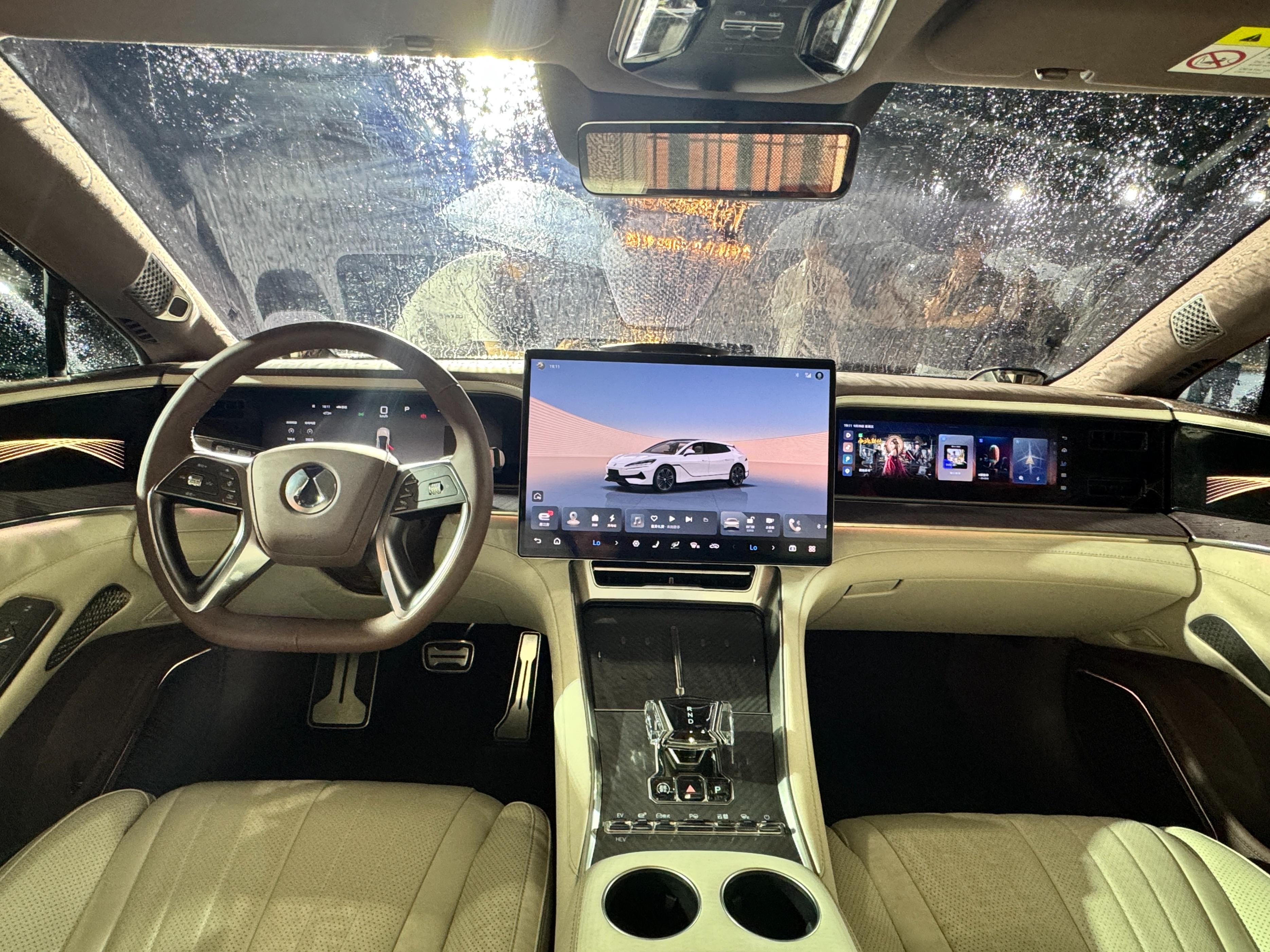 价格33.98万元起！腾势 Z9 GT正式上市