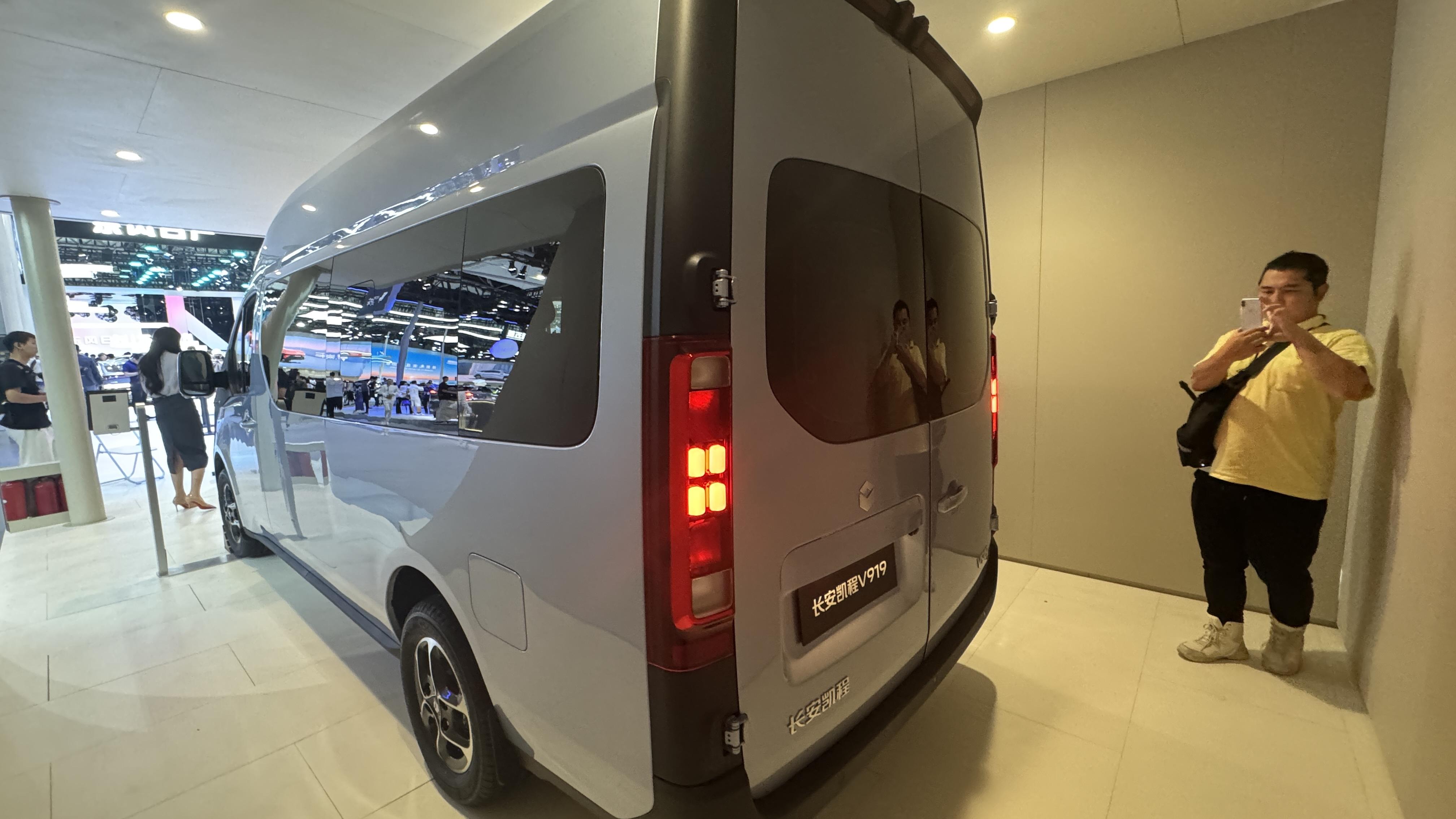 最大续航500km！长安凯程V919在广州车展首发亮相