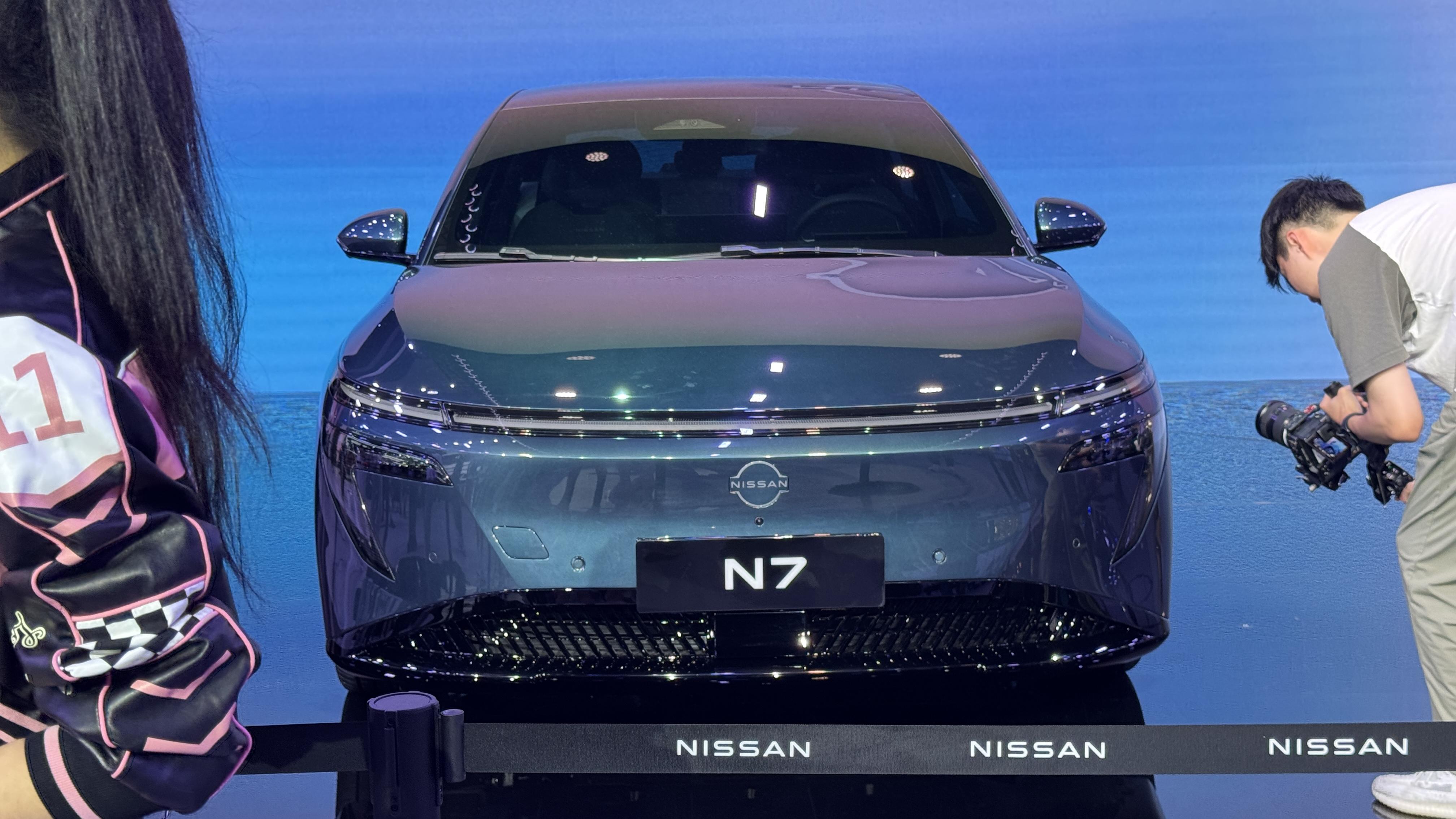 2025年内上市！日产全新车型N7在广州车展首发亮相