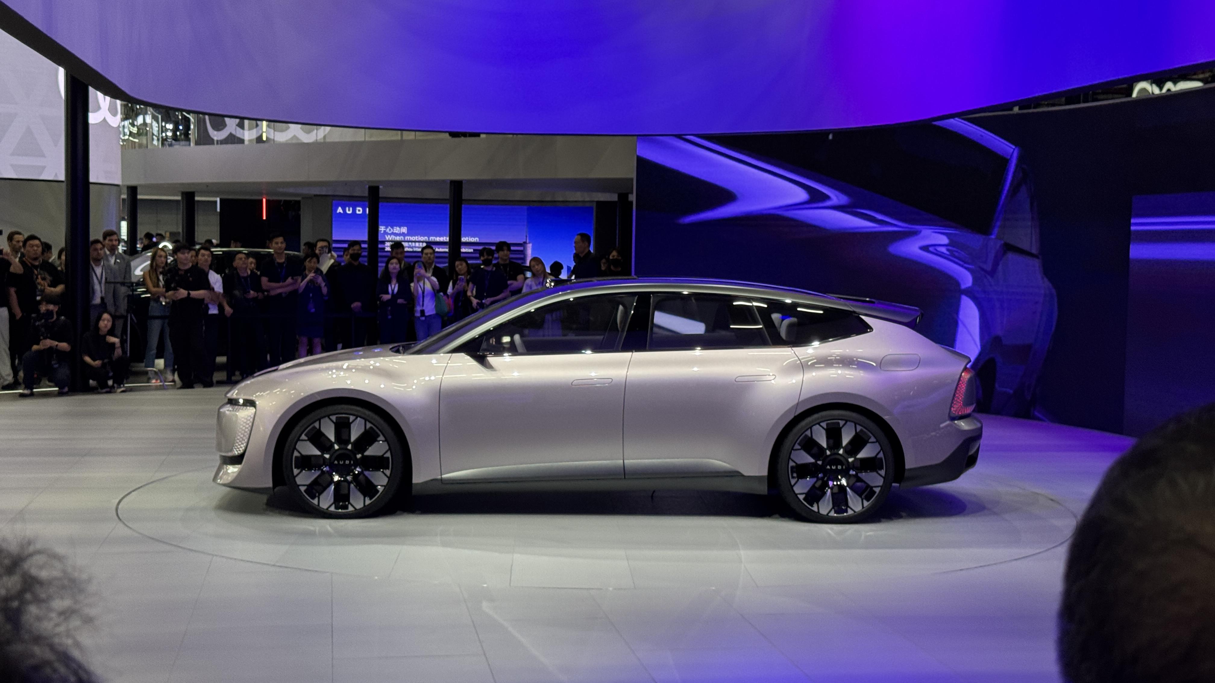 百公里加速3.6 s！奥迪全新品牌AUDI E概念车在广州车展对外亮相
