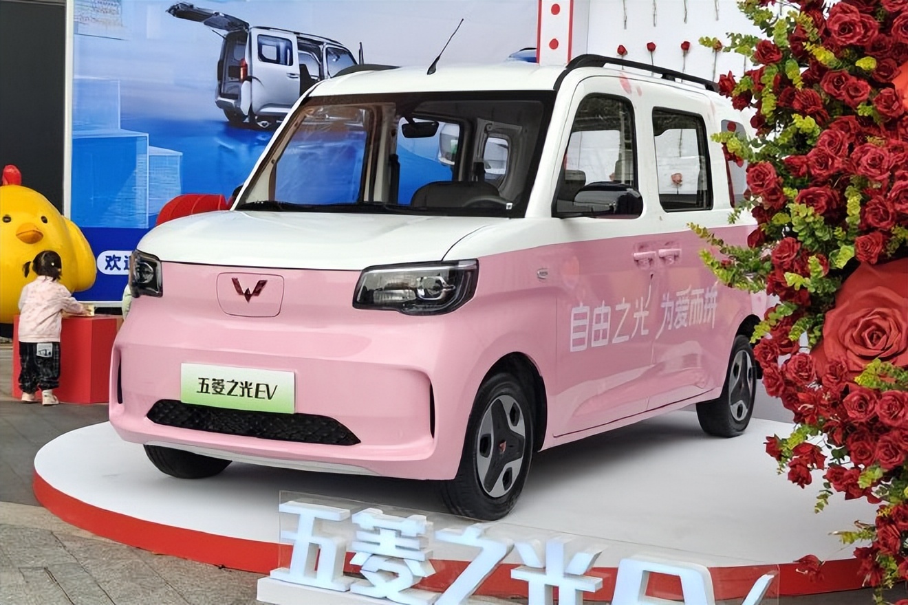 售价4.78万元起!五菱之光正式上市