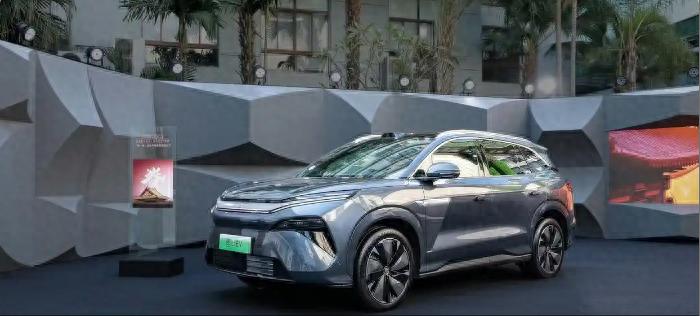 预售价28万起！比亚迪 全新SUV 唐 L EV开启预售