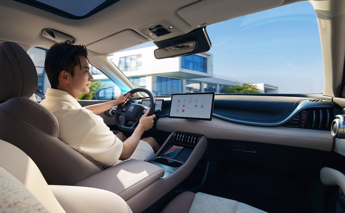 10.58万元买全球车!第二代元PLUS智驾版万元限时置换补贴来袭!