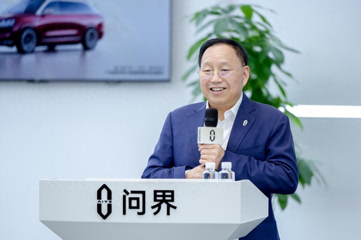创50万级车型交付新纪录,问界M9交付突破20万辆