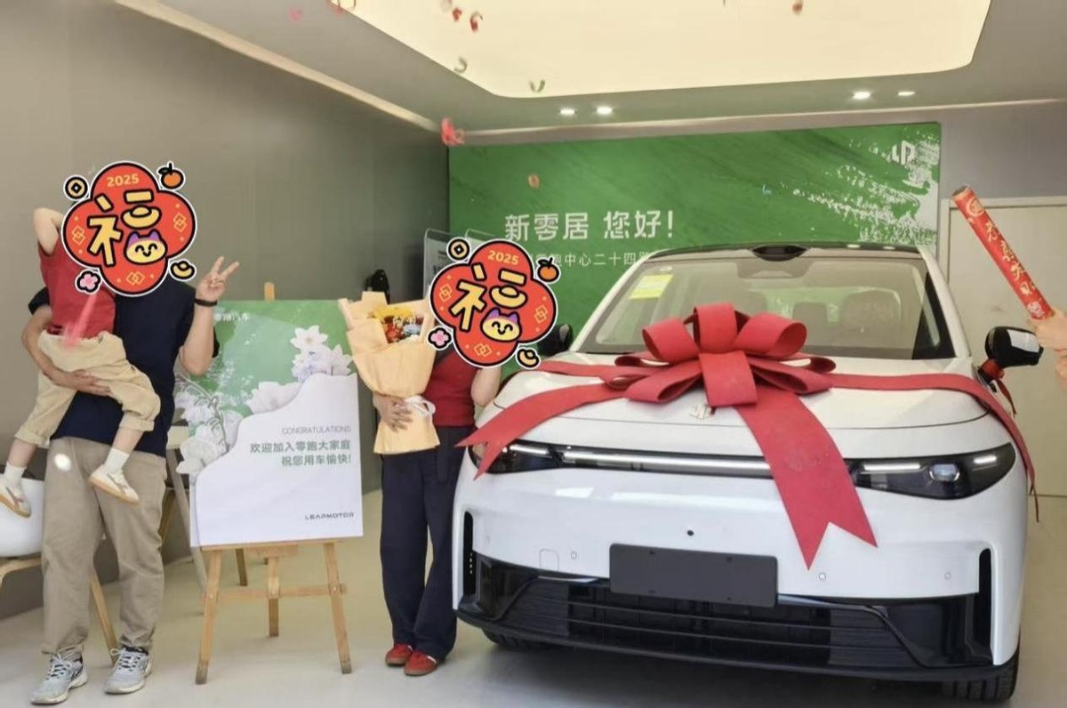 15万预算买混动SUV 最终我选择了零跑C10