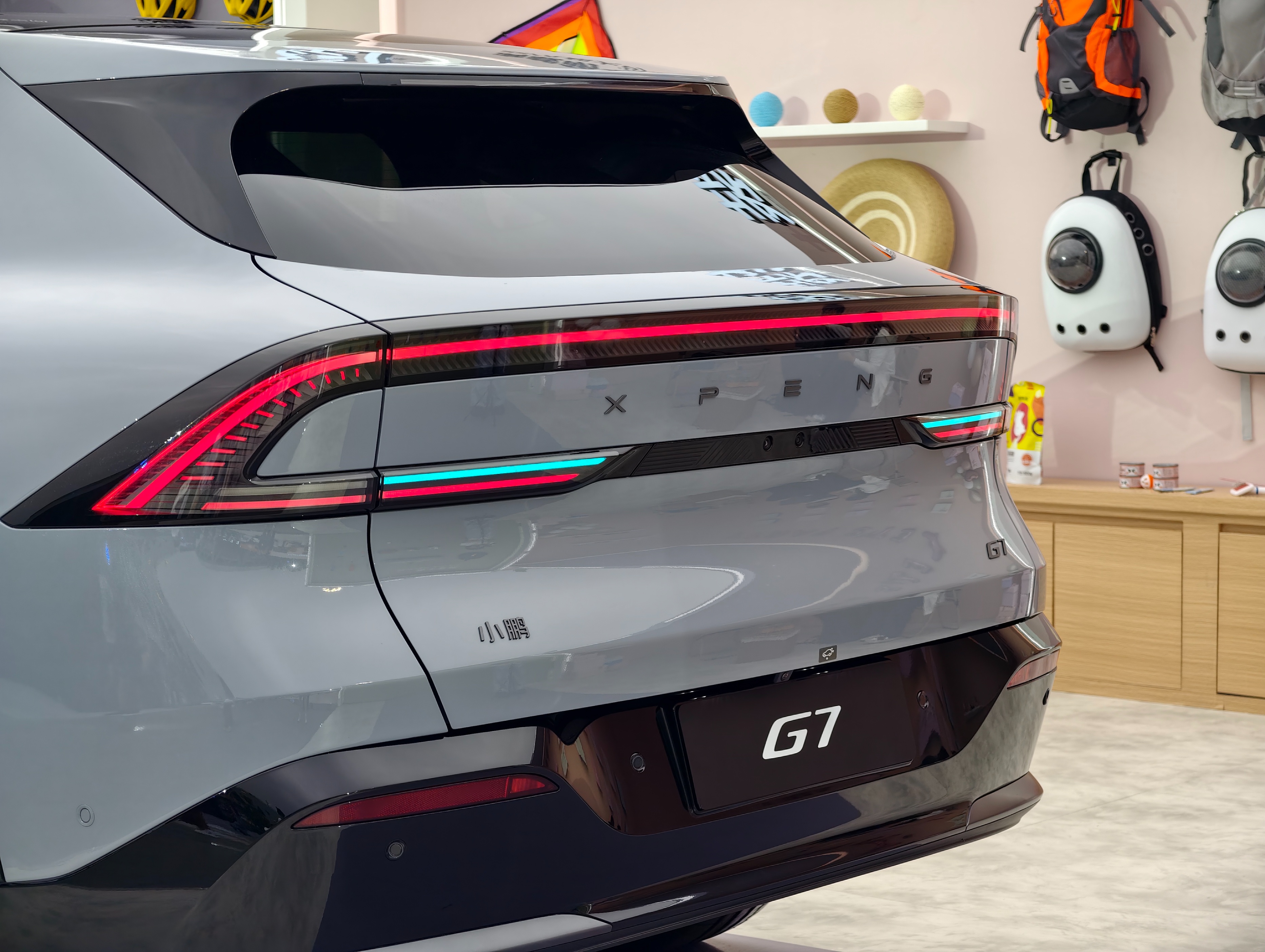支持L3 级算力 AI 汽车,售价19.58万元起!小鹏 G7正式上市