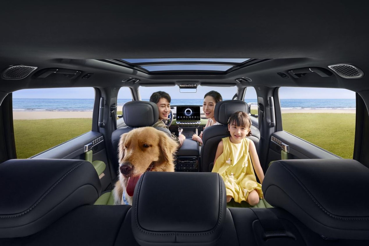 智能越野第一车 猛士M817 Max+版36.99万上市 CLTC纯电续航215km!