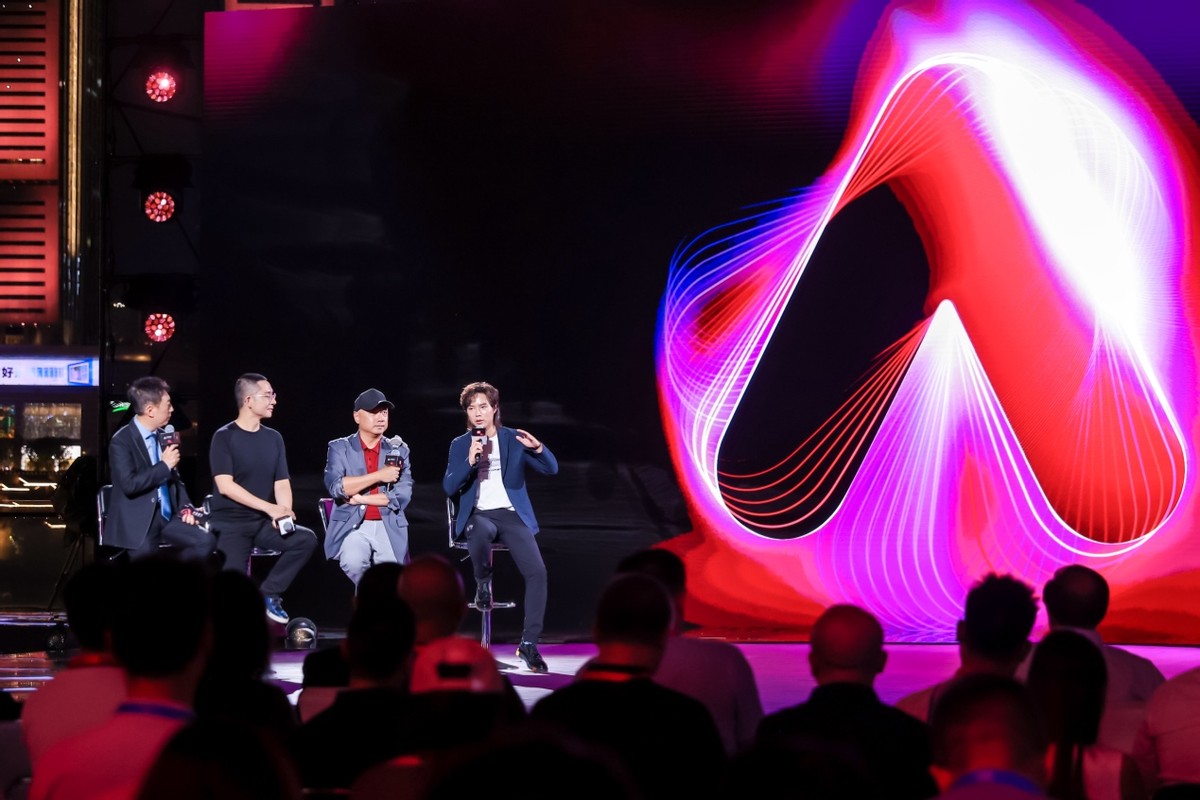 新韵重庆 千里智驾——千里科技AFARI发布,定义AI+车新未来