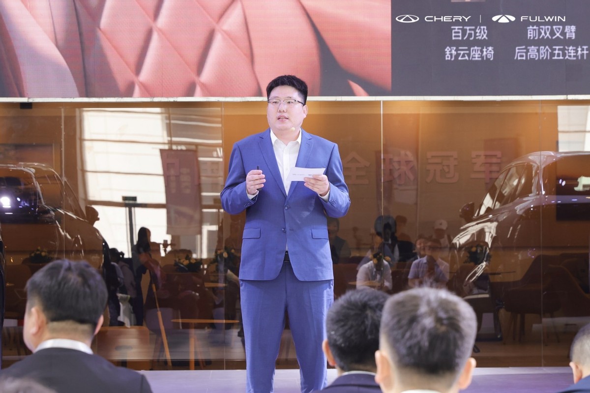 国庆限时抢鲜价12.79万元起!中国新燃油 瑞虎9双旗舰上市!