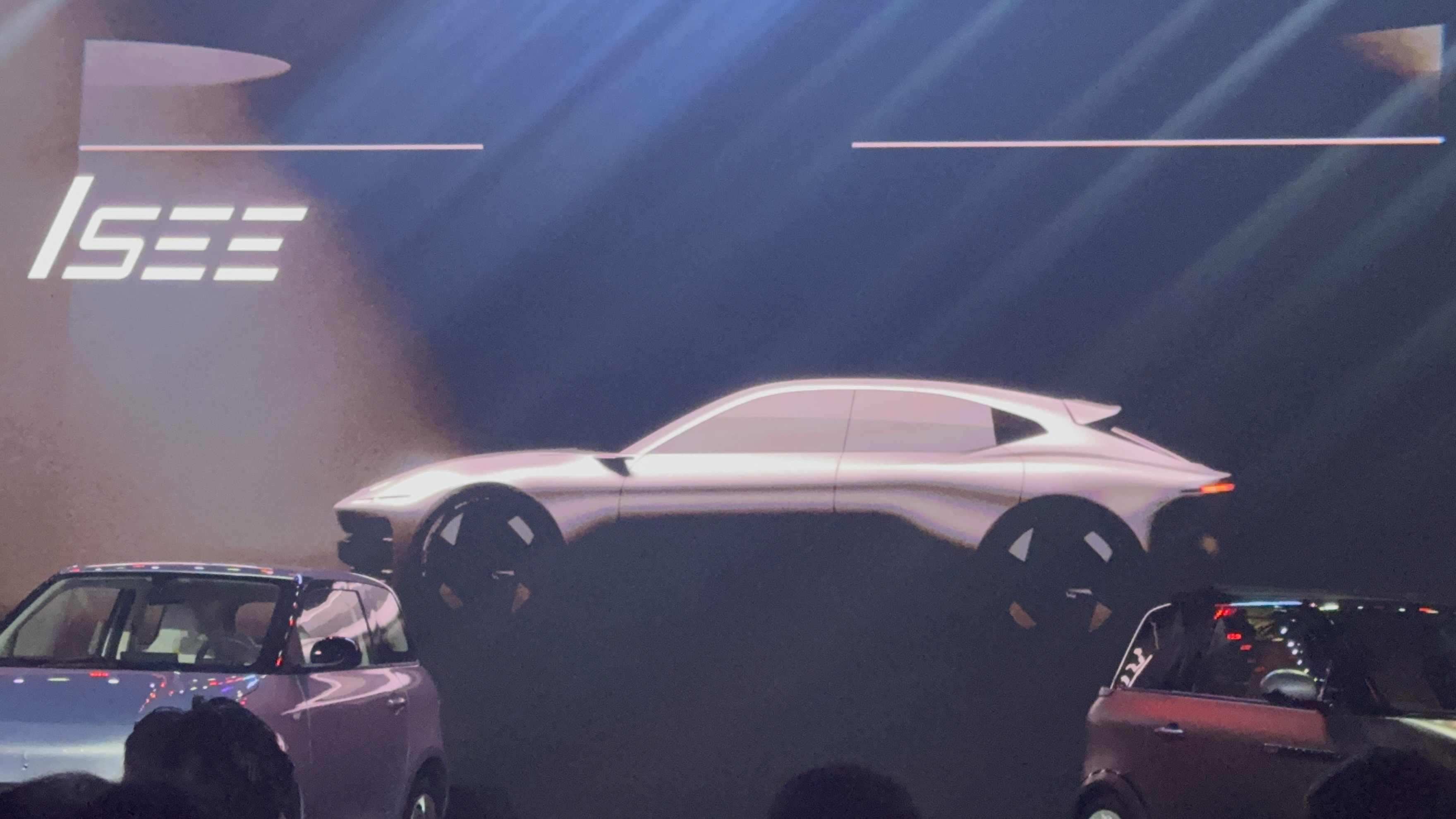 五菱旗下品牌埃尚汽车发布！第二款ISEE概念车首发亮相