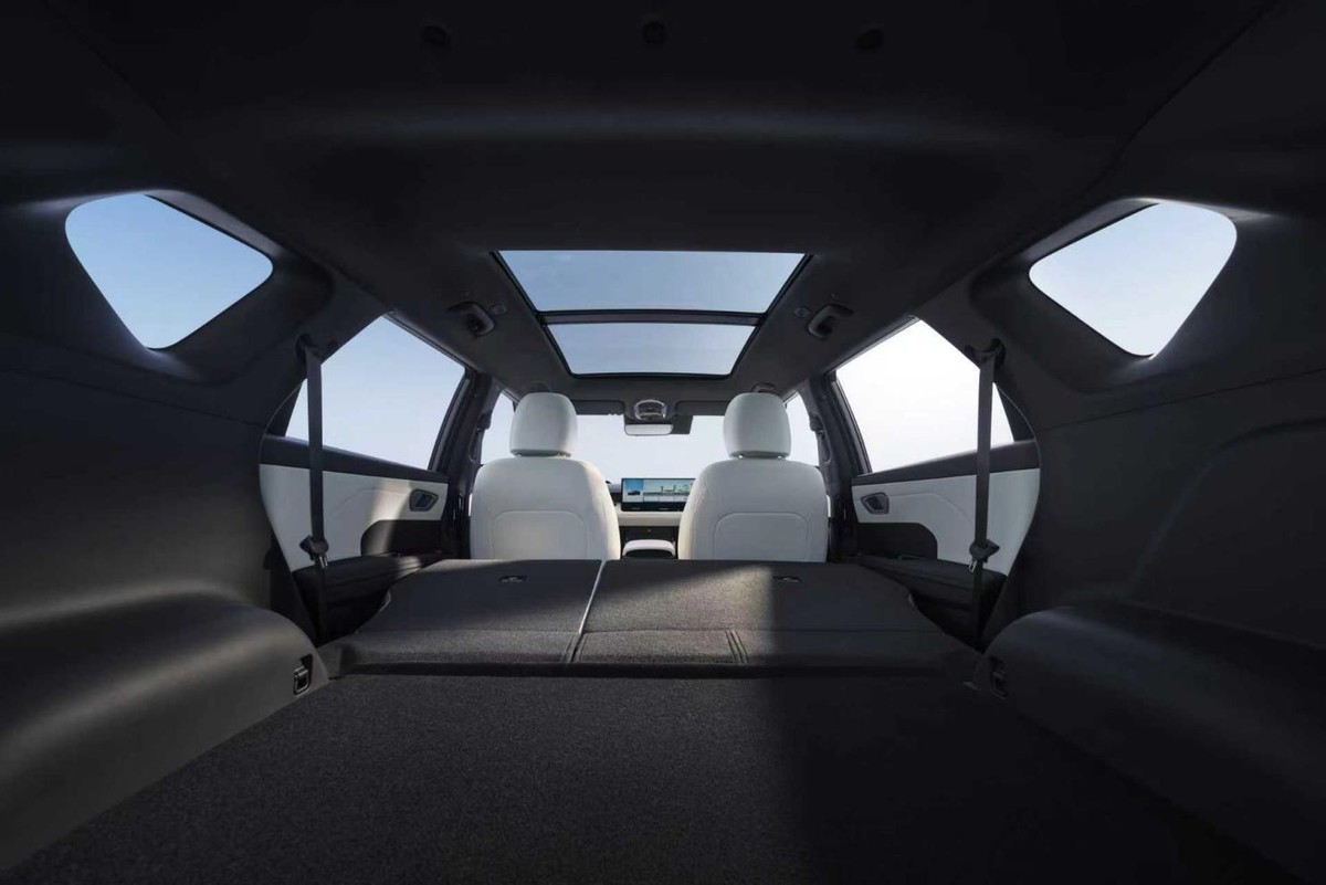 北京现代EO羿欧上市11.98万起，“6大品质”打造新质力纯电SUV