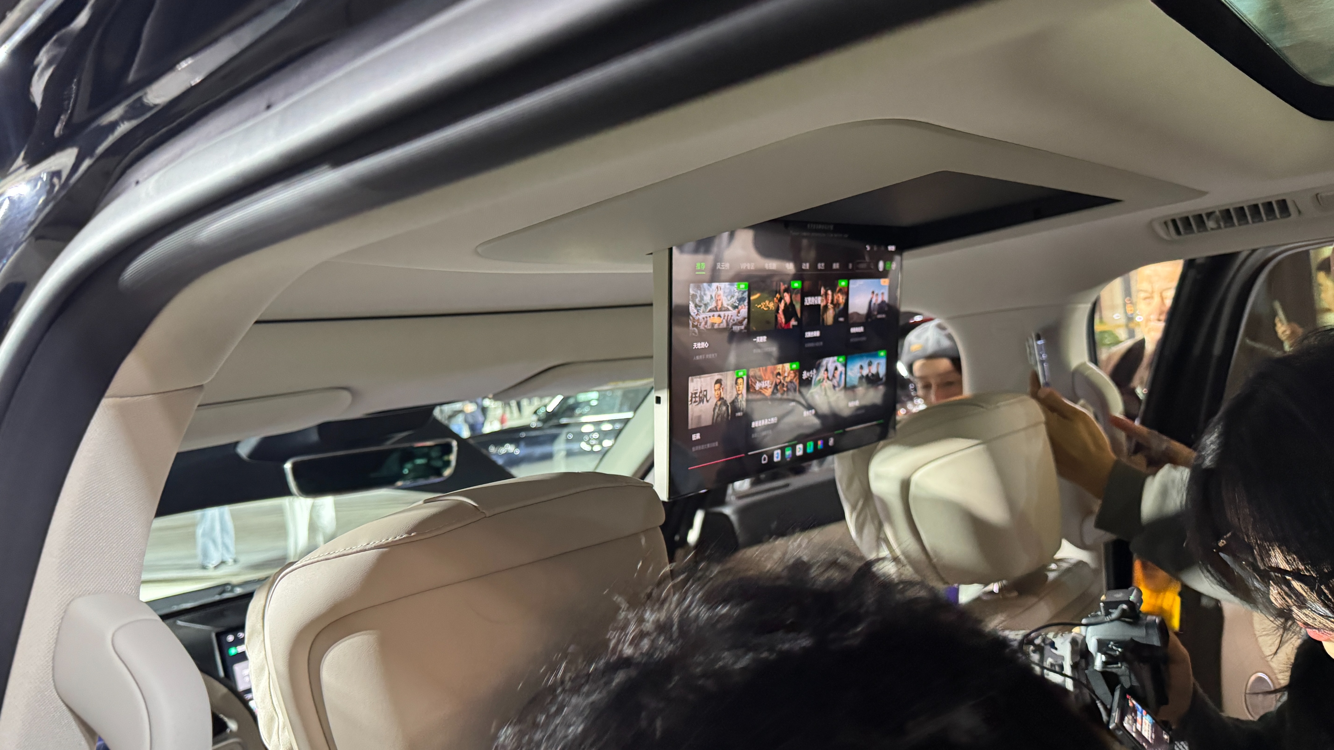 指导售价18.99万元起！奇瑞风云T11正式上市