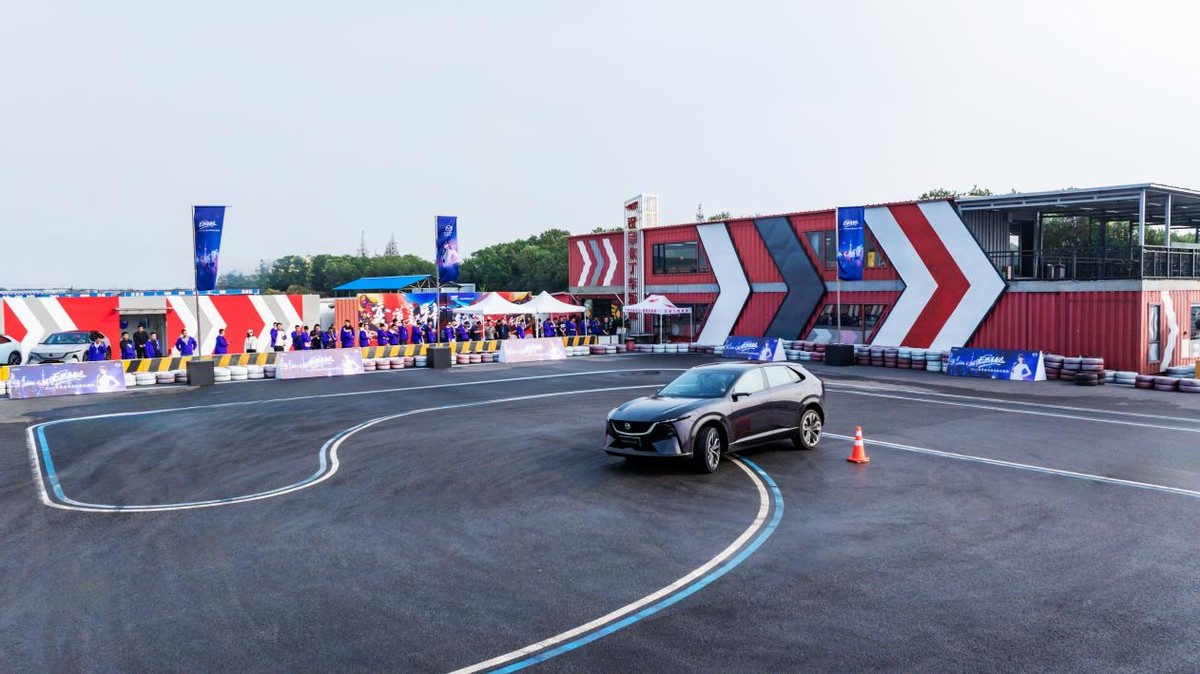 长安马自达2025粉丝盛典盛大开幕 400万中国用户共启品牌新程