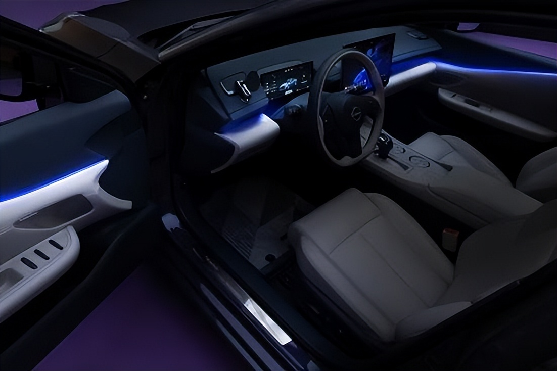 东风日产公布“油电同智”战略首车：天籁·鸿蒙座舱新车首发亮相