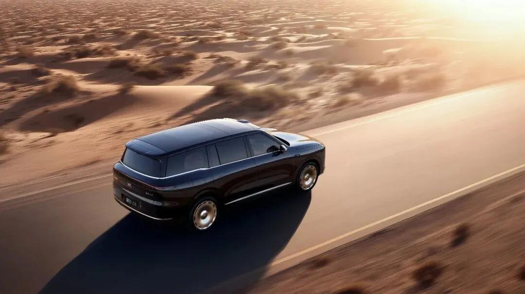 预售权益价33.69 万元起！智己 LS9开启预售