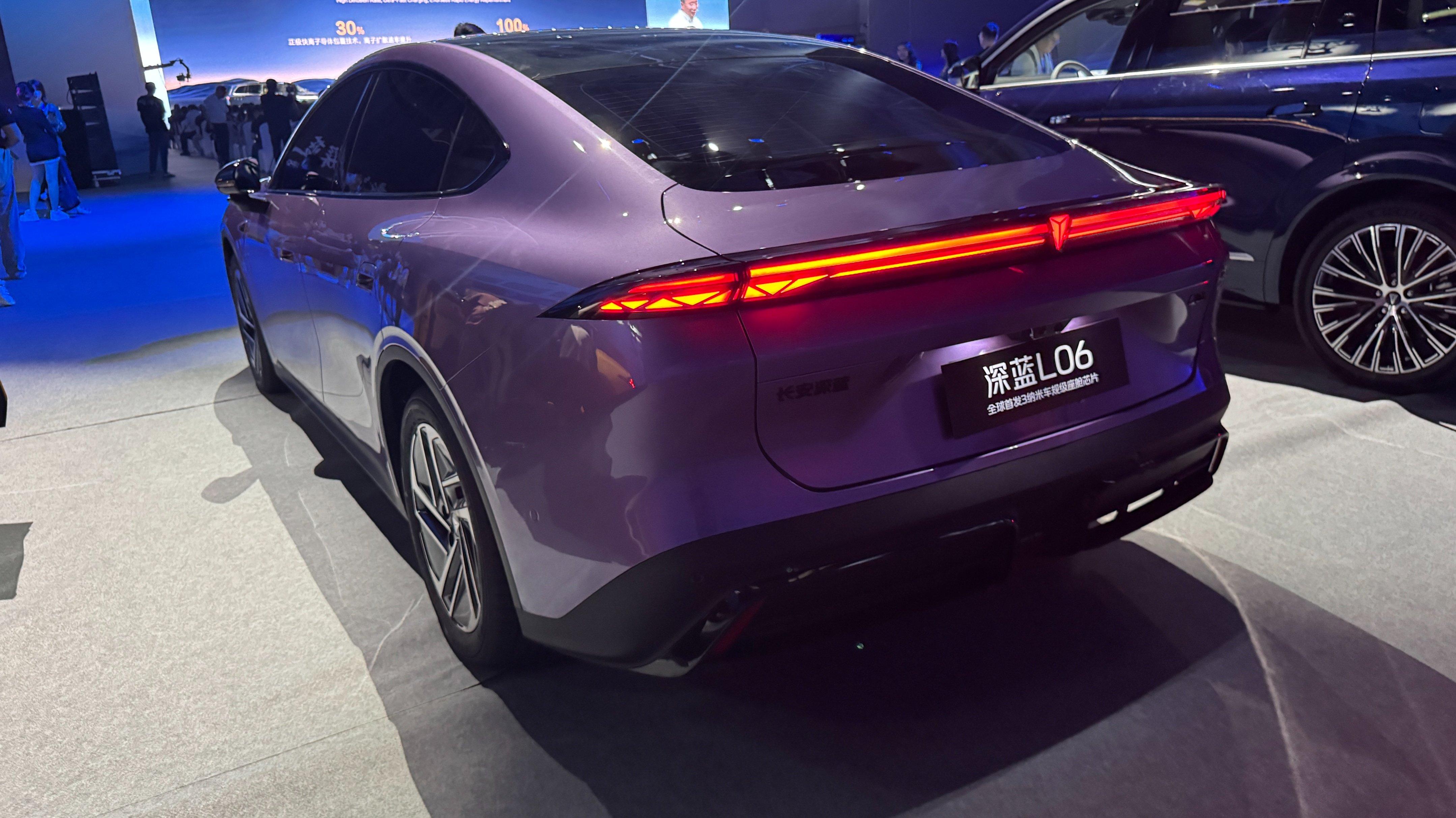 限时惊爆价13.49万元起！深蓝 L06正式上市