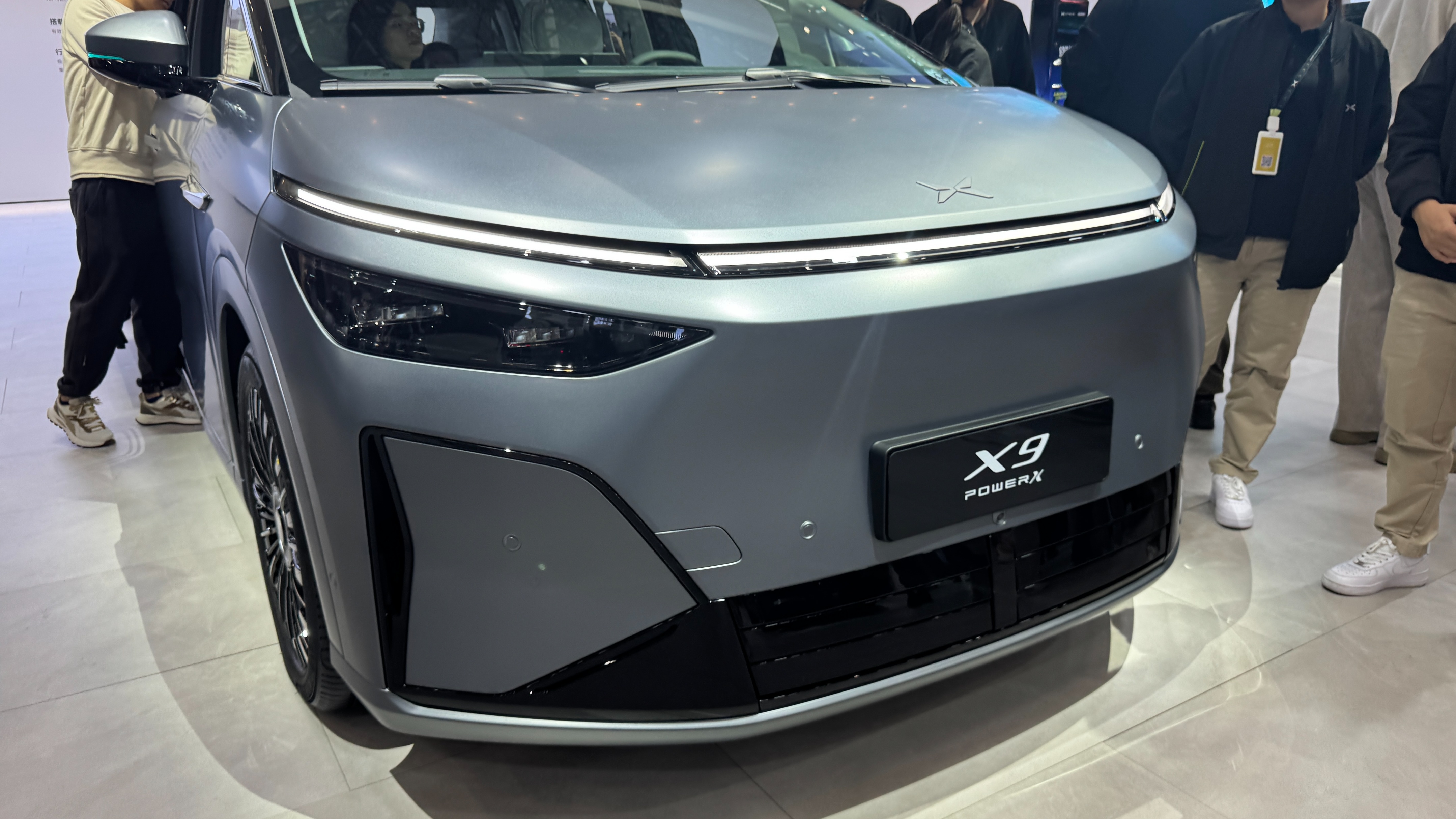 指导售价30.98万元起！小鹏X9超级增程版正式上市