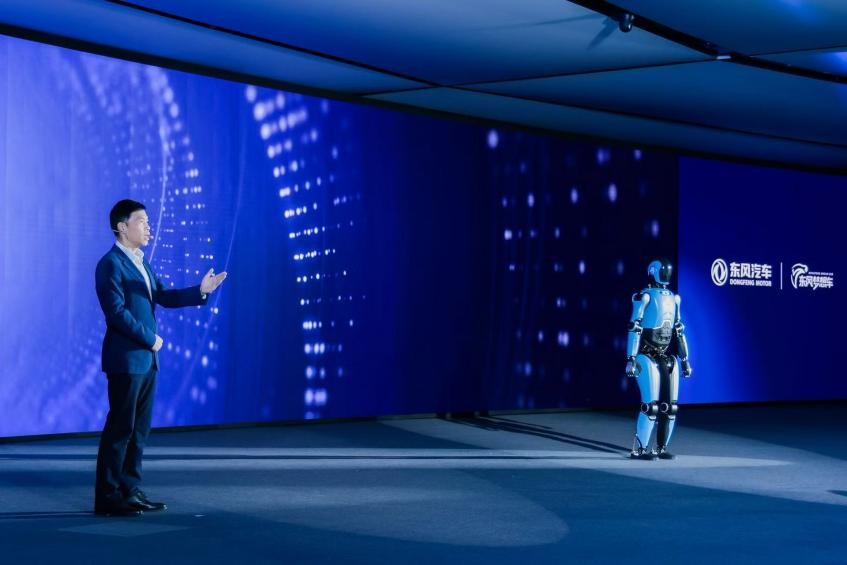 东风汽车“梦想车之夜·2025”活动盛大开启