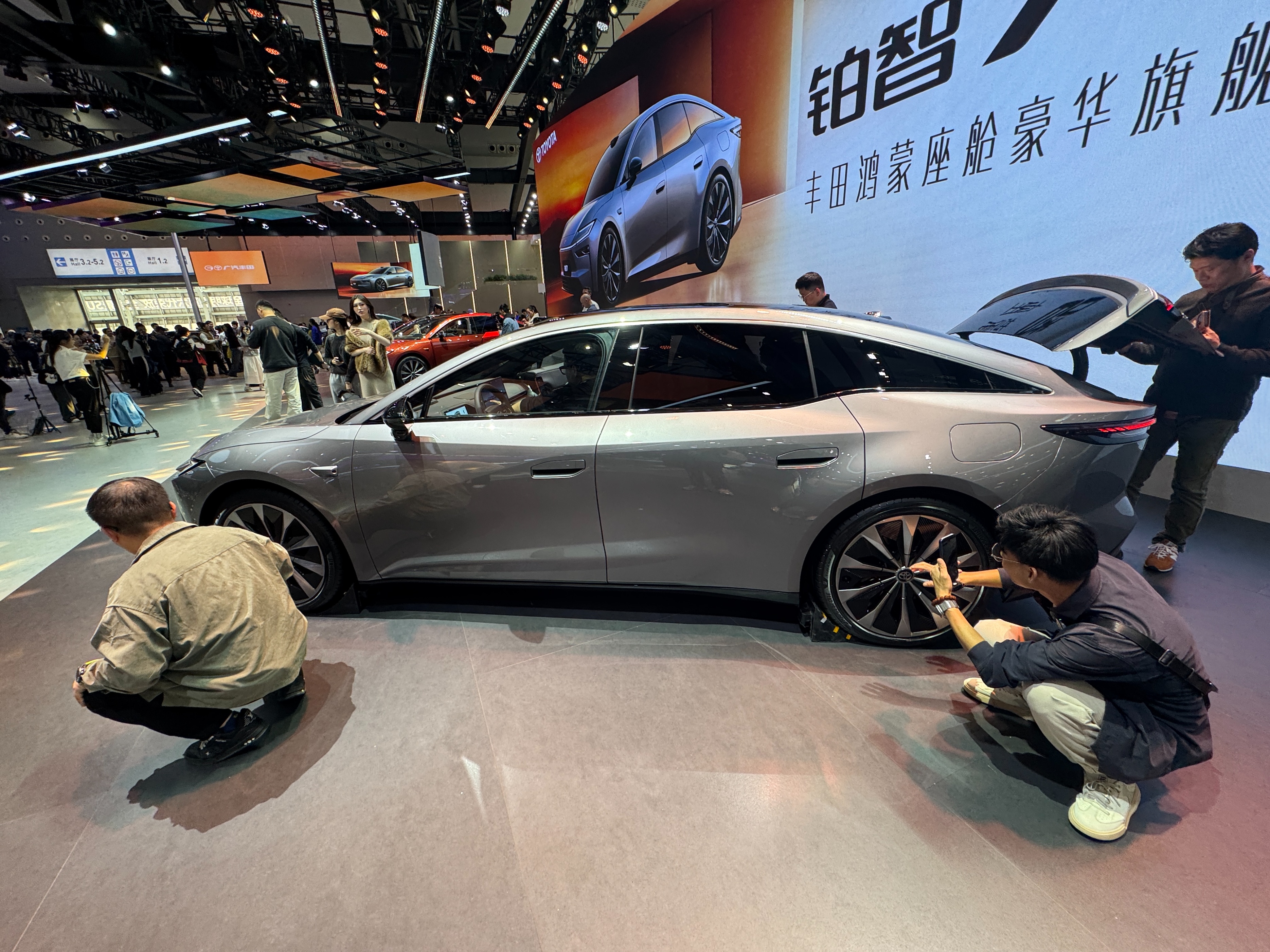 2026年上半年上市！广汽丰田全新纯电轿车在广州车展亮相