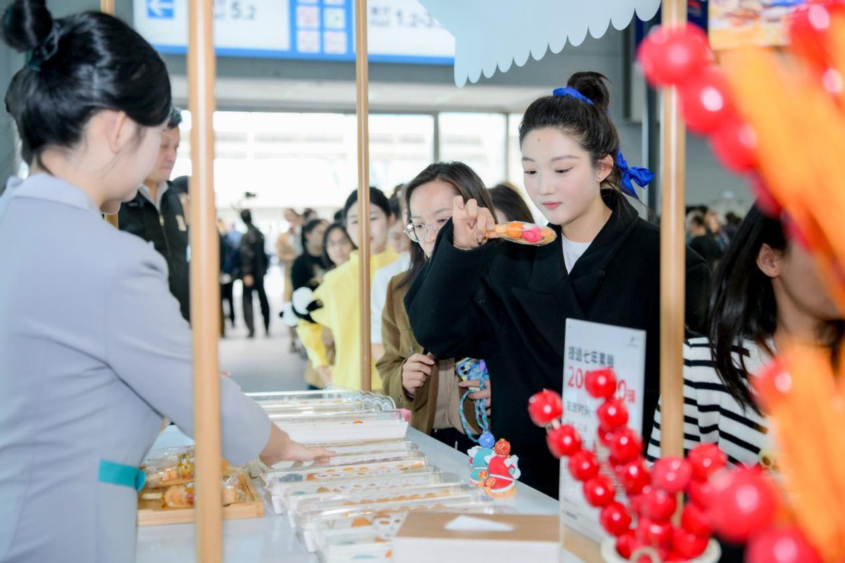 中国旅行越野SUV领导者！捷途汽车闪耀2025广州车展