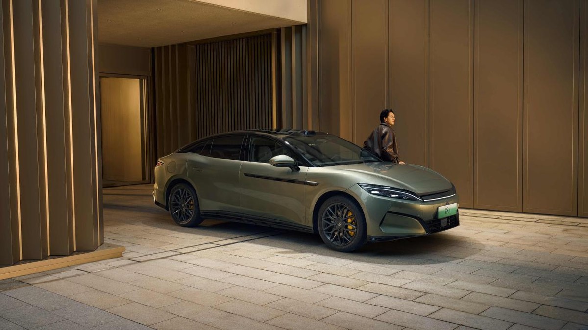 年轻人的第一台旗舰轿车！汉L置换补贴后19.48万元起