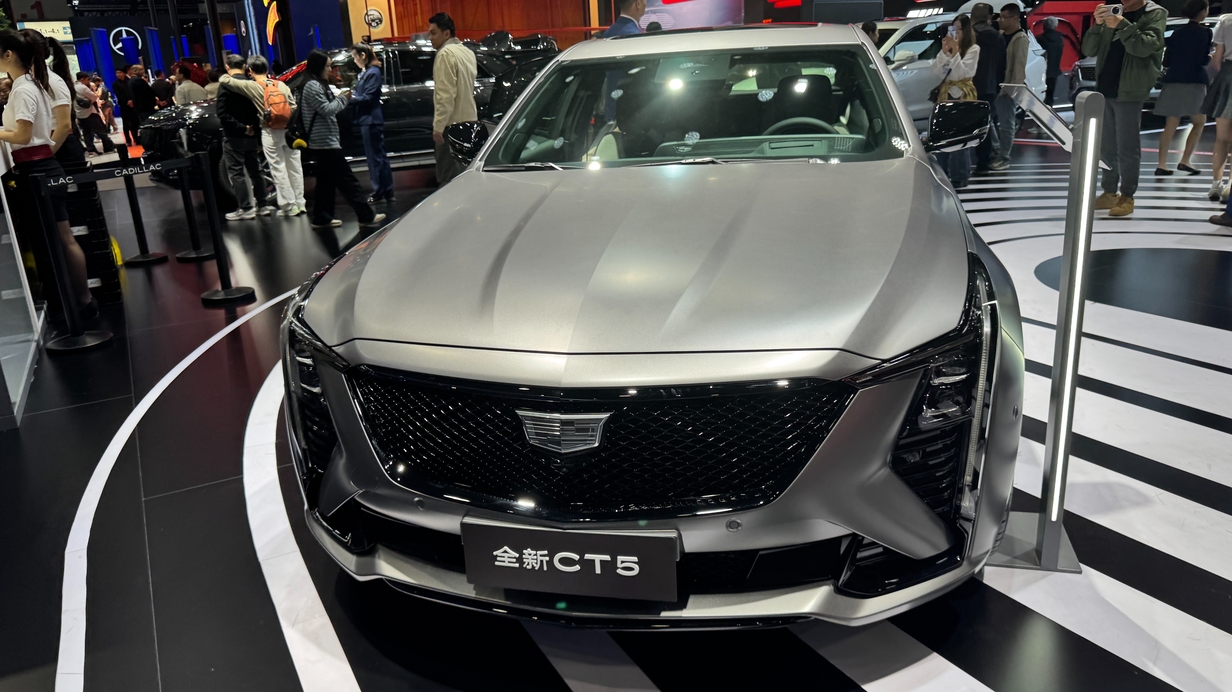 加入赛道基因！凯迪拉克 新CT5亮相2025广州车展