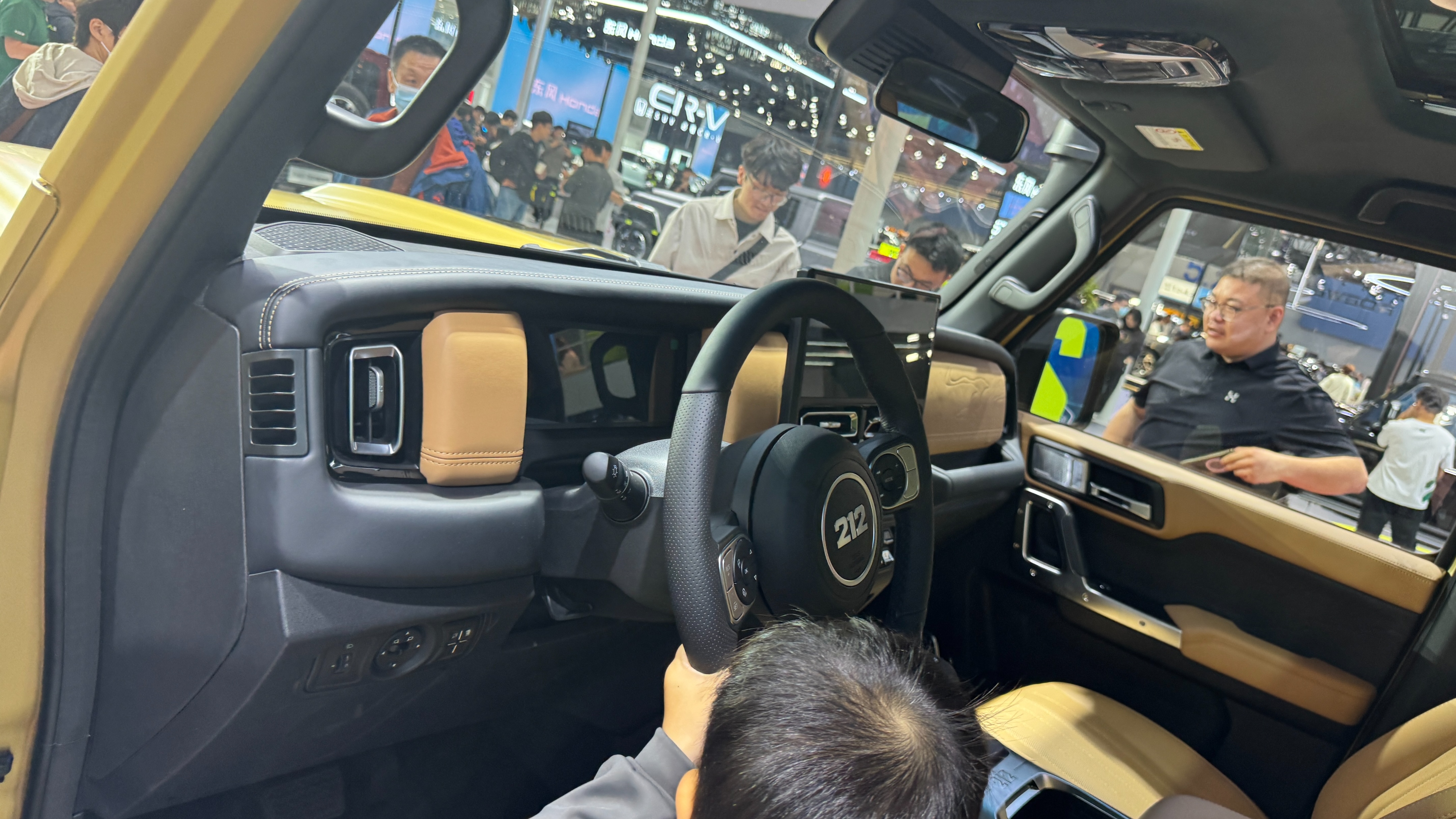 指导售价20.58万元！212 T01高地版在2025广州车展上市