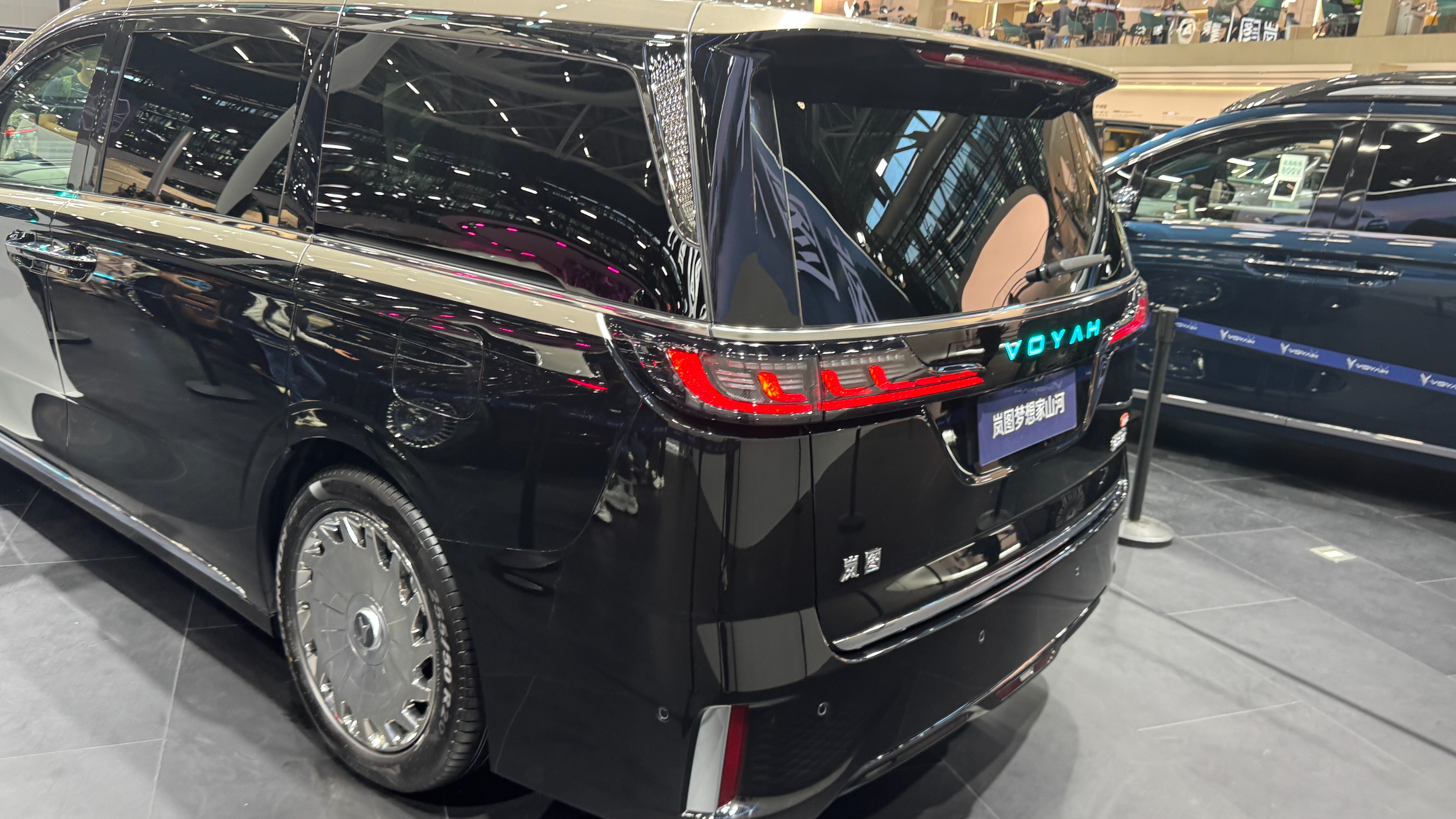 指导售价70.99万元！岚图梦想家山河版在2025广州车展正式上市