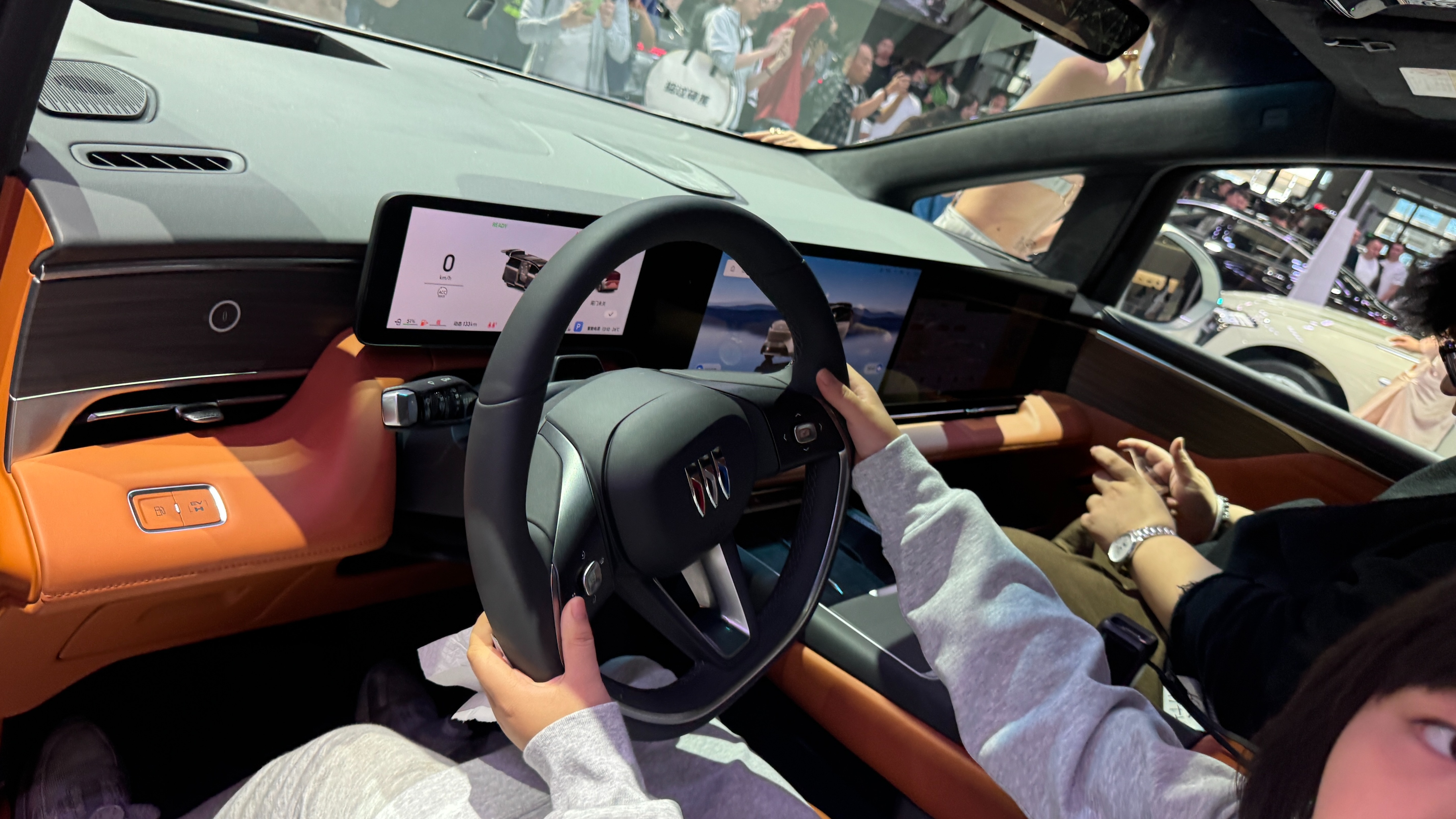 12月5日上市并开启交付！别克至境世家亮相2025广州车展