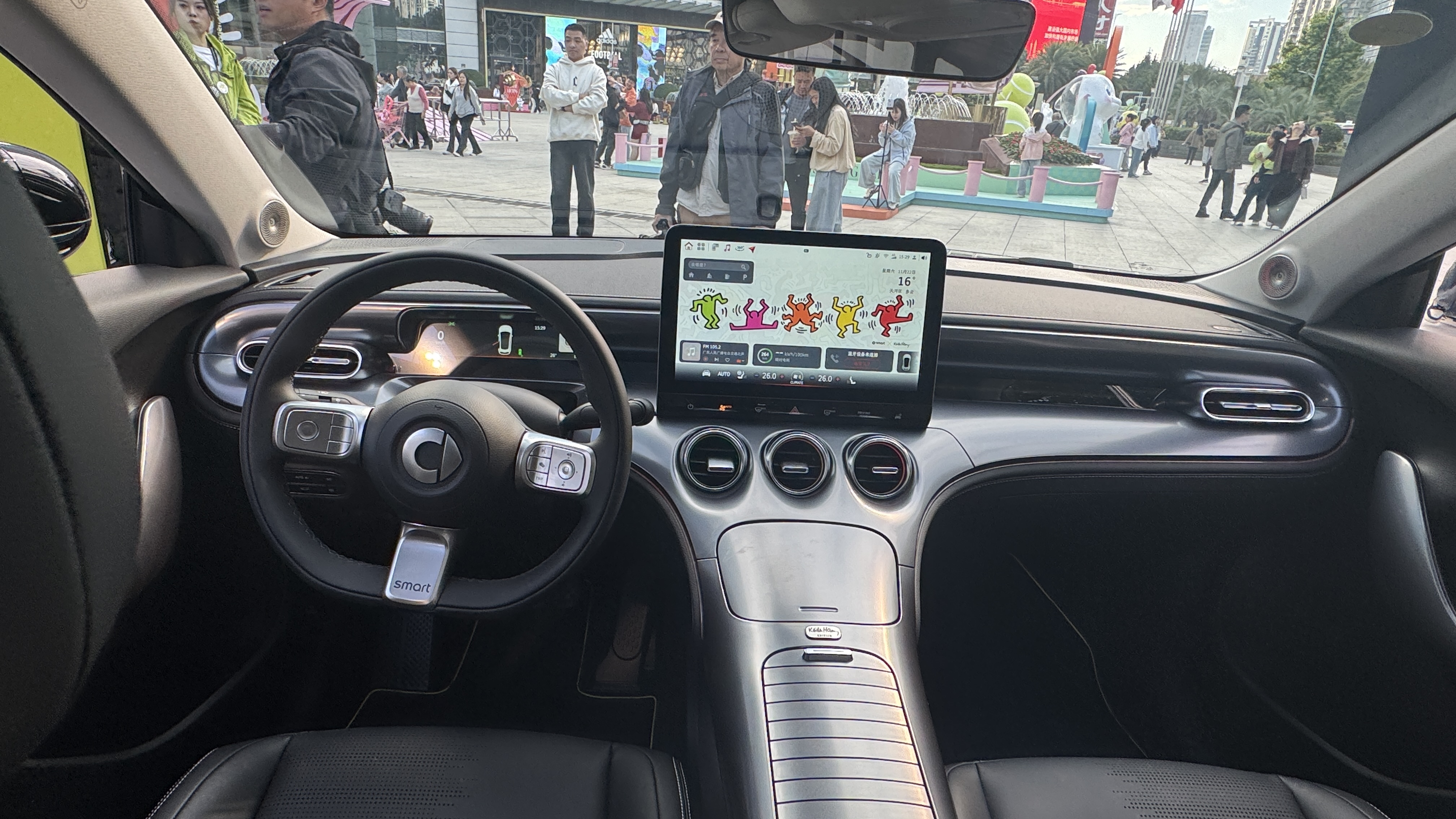 smart精灵#3 Keith Haring艺术特别版亮相，smart#5 EHD超级电混交付