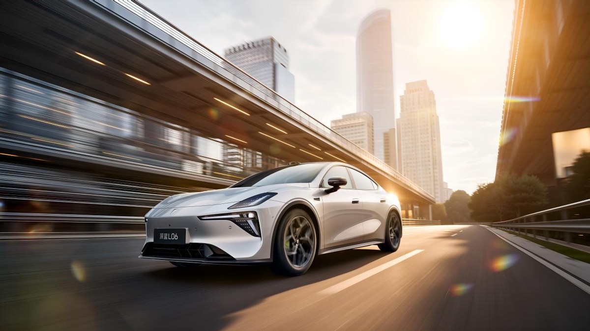 深蓝L06新国补叠加购车福利，至高可省2.55万元