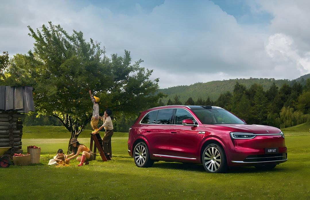 城市出行更从容自在 全新问界M7增程长续航版启动全国交付