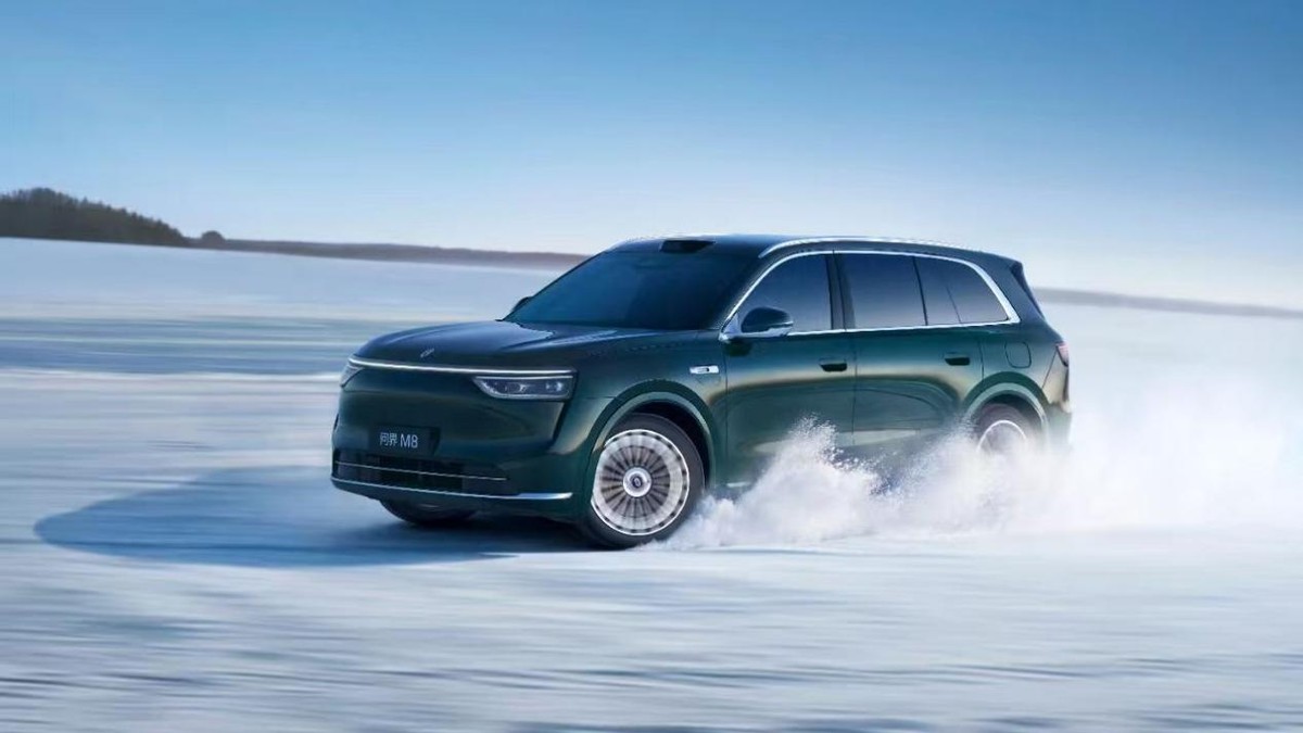 从容赴团圆！问界M8重塑40万级春节出行新体验