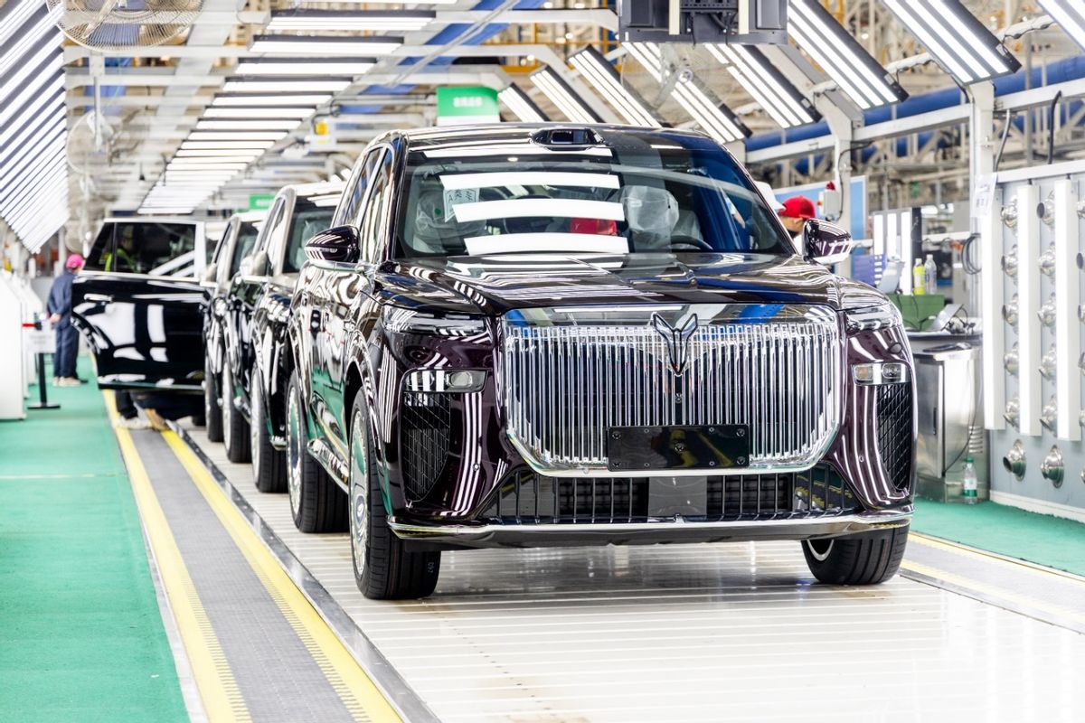 岚图汽车2025年毛利率超20%！港股上市获原则性同意