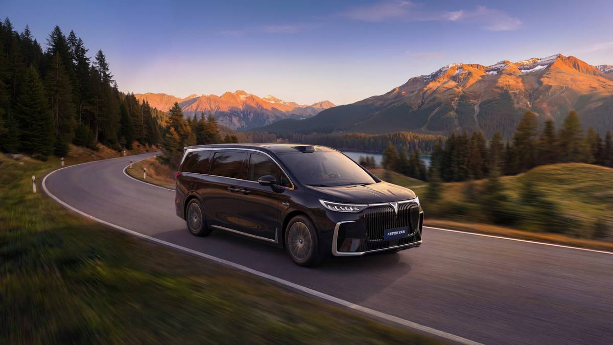 31.99万就能买满血华为？岚图梦想家冠军版让对手慌了神