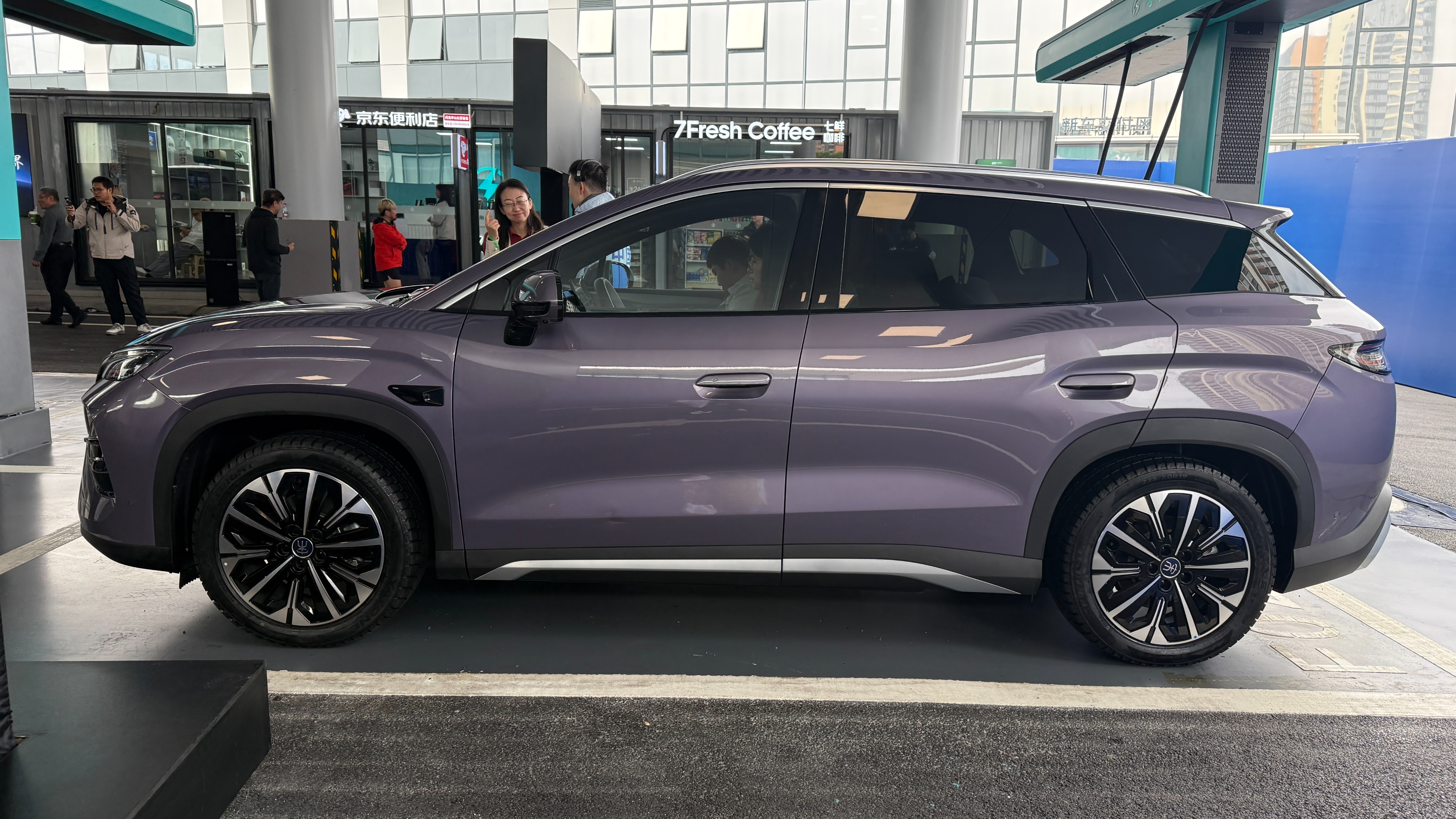 9min充满电，预售价15.5万元起！比亚迪宋Ultra EV开启预售