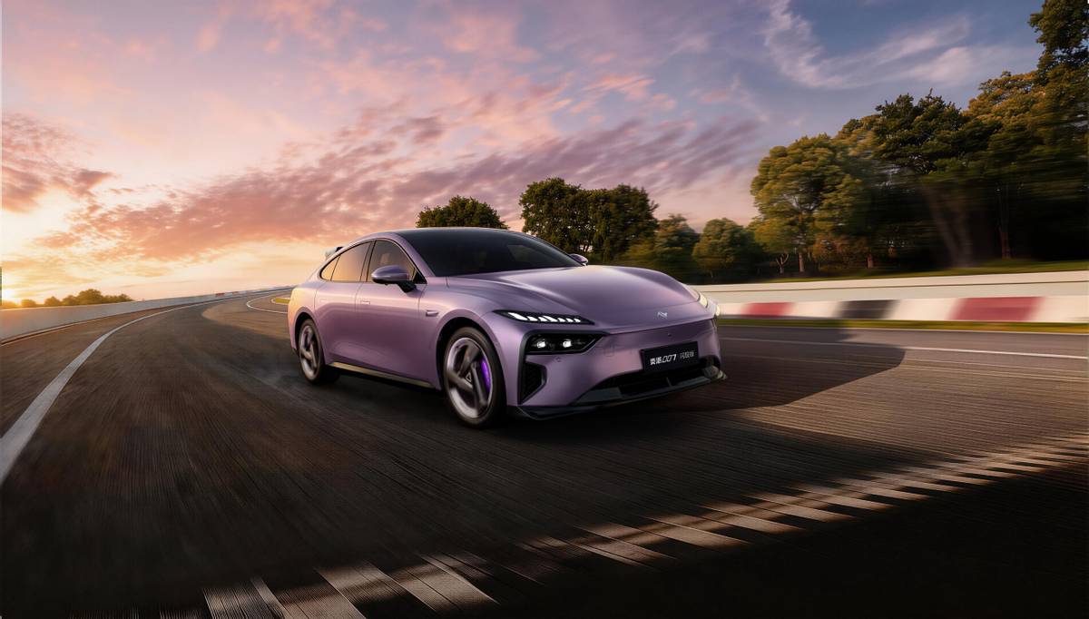 第八届“东风梦想车”大赛在清华科技园启航，奕派007硬核赋能