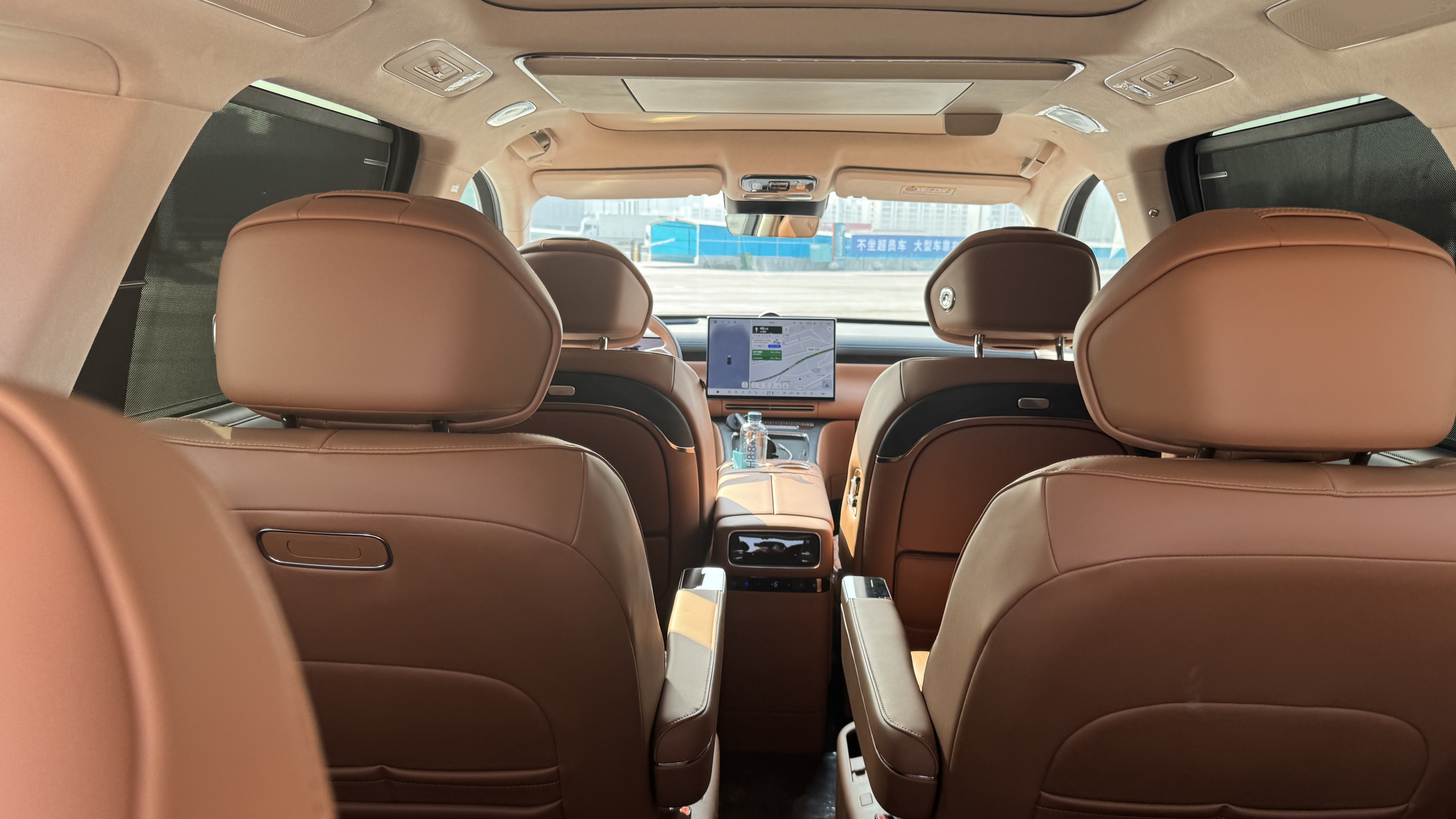 试驾岚图泰山：全尺寸旗舰SUV的全能答卷