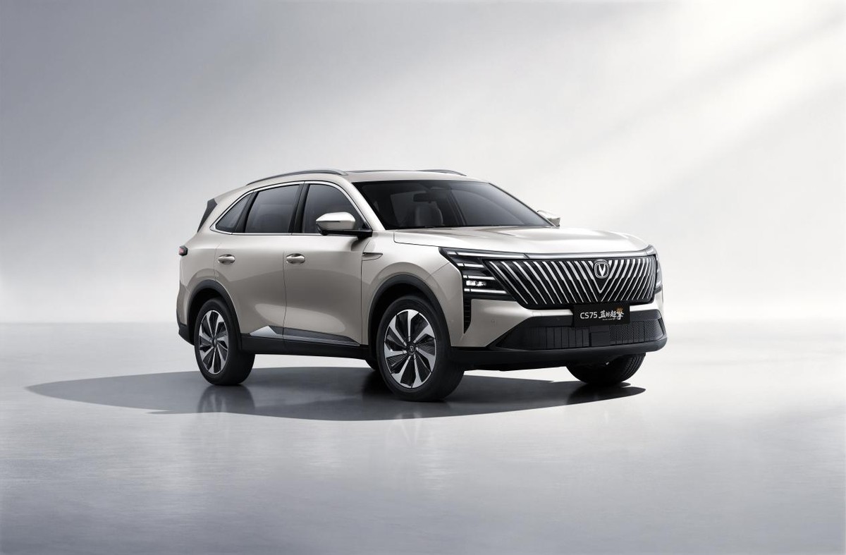 全球混动看中国！长安蓝鲸超擎混动城区油耗迈入“2L”时代！