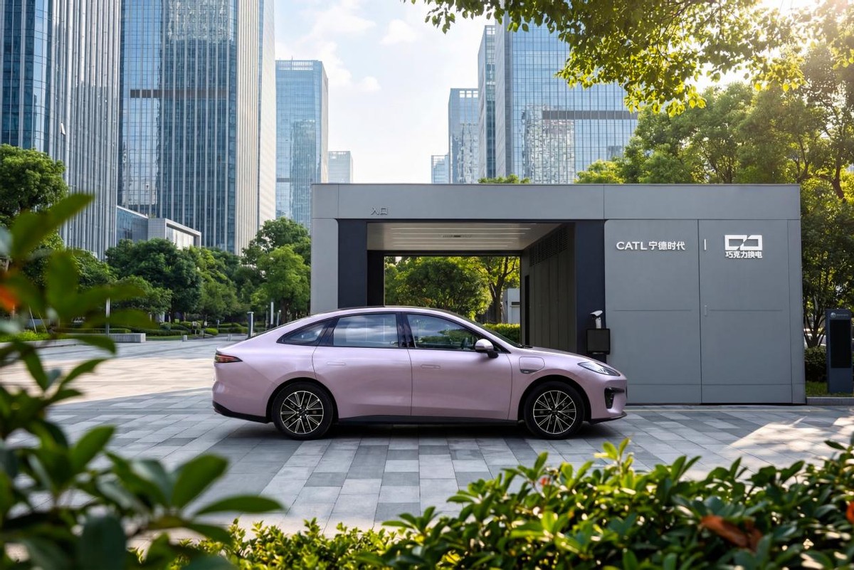 兆瓦闪充够猛 但埃安RT super更猛：99秒满电出发