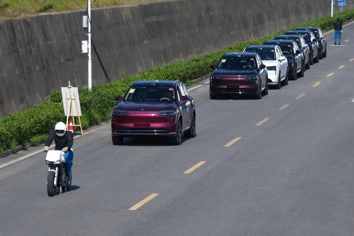 全心全意为用户服务 问界在工厂验收交付仪式圆满落幕