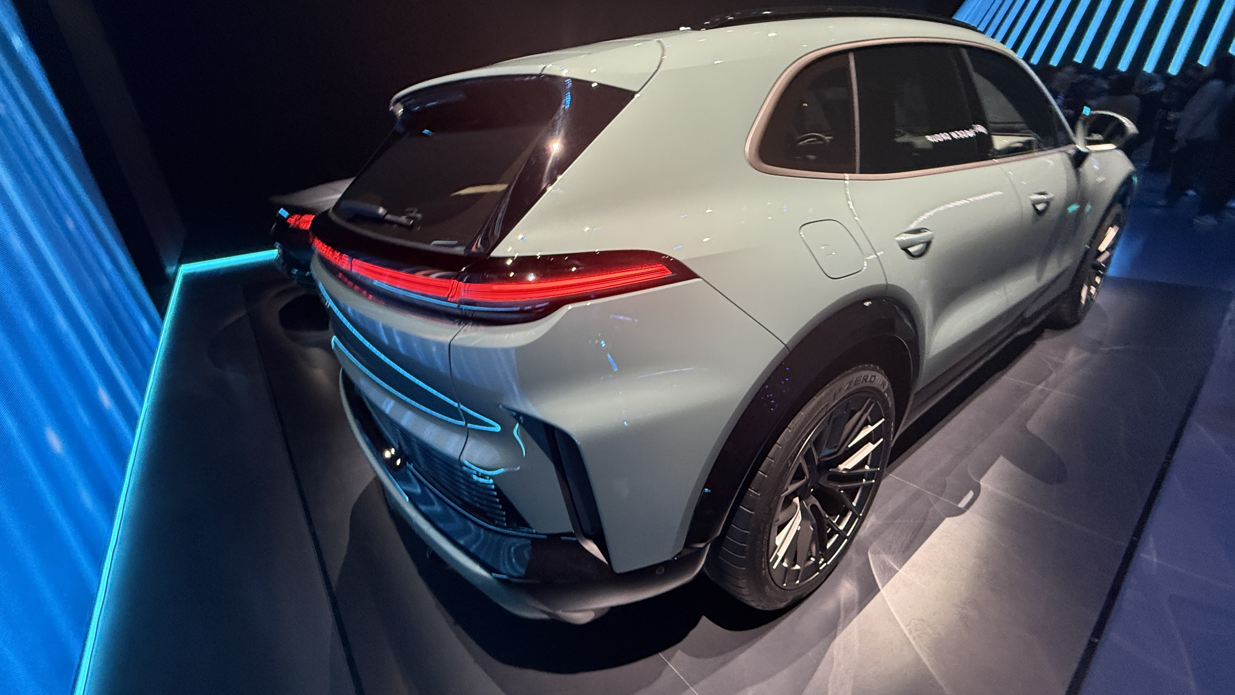 指导价111.8万起！保时捷卡宴Turbo纯电版正式上市