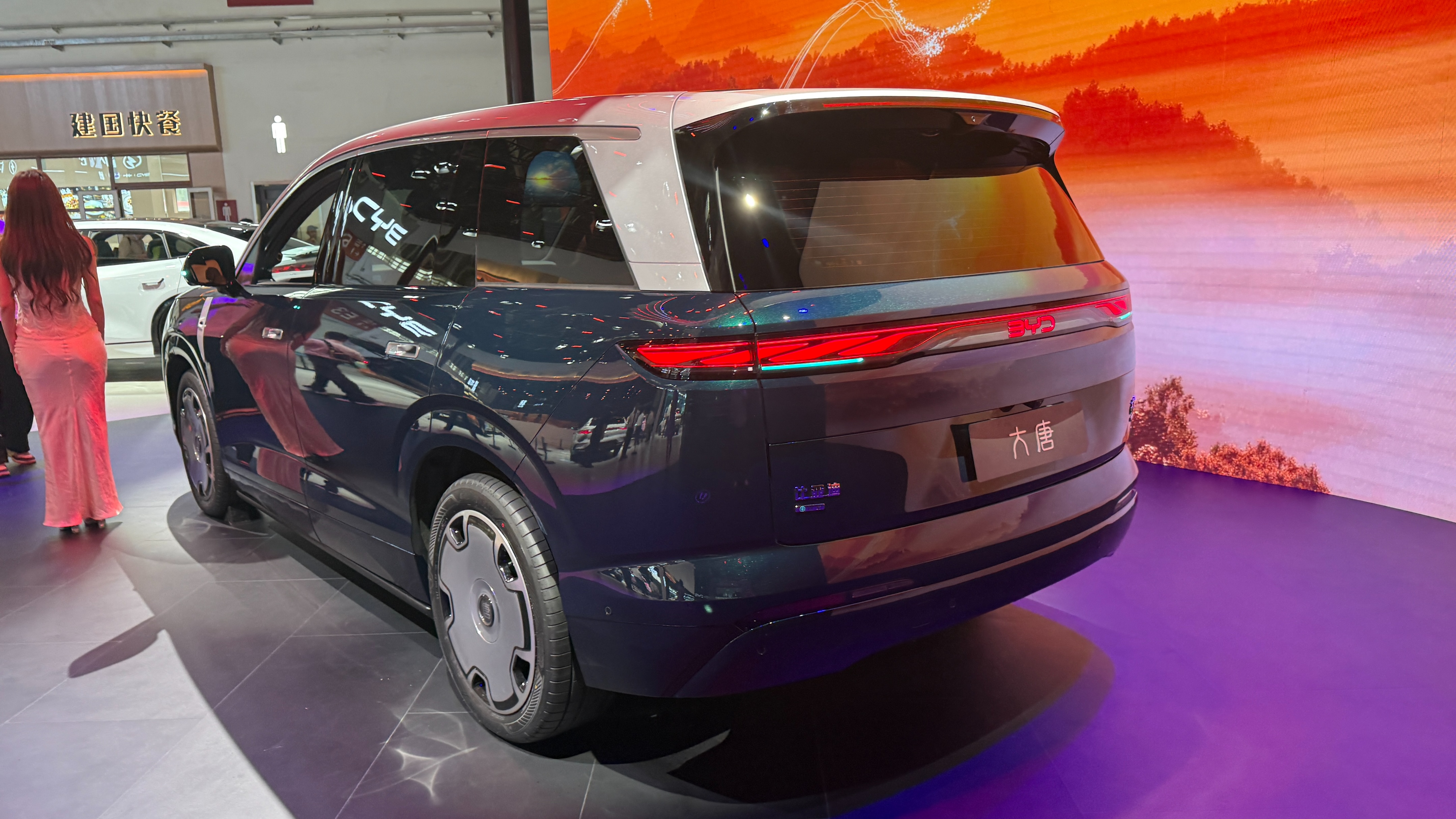 预售价25万元起，比亚迪大唐预售开启24小时突破30000台！