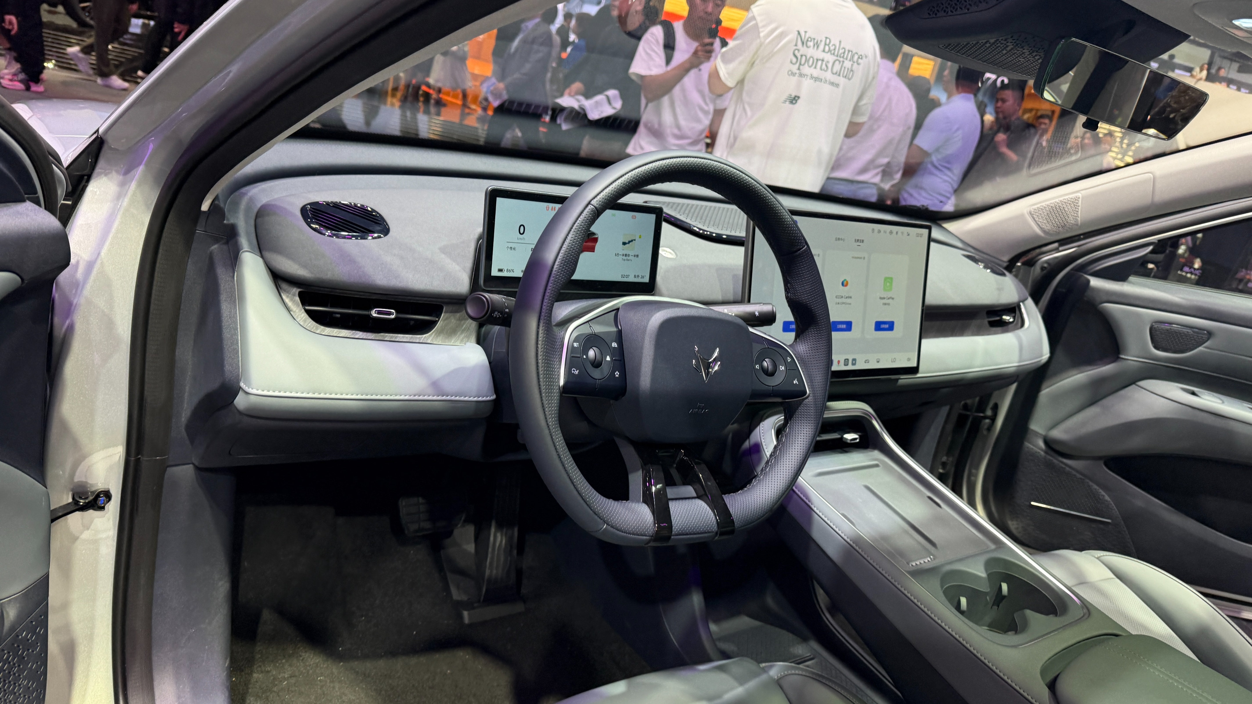 预售价格补贴后6.48万元起！极狐全新轿车 S3在北京车展开启预售