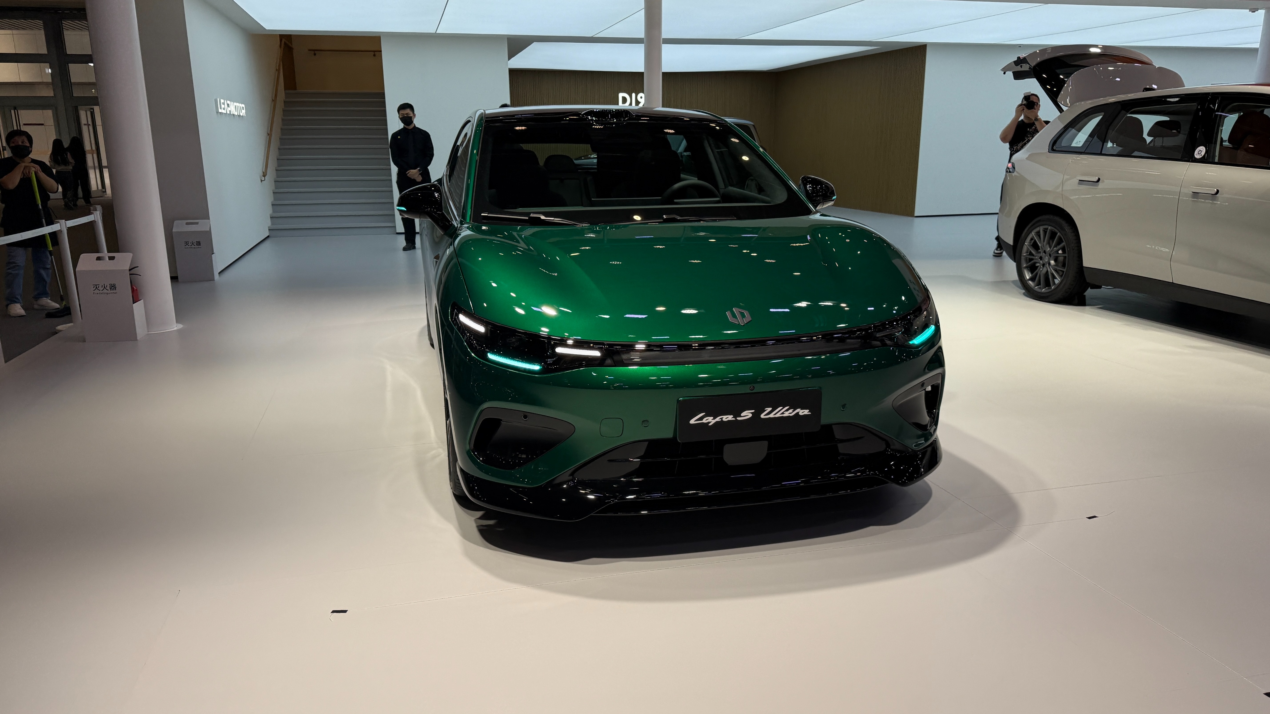 售价为11.88万元起！零跑 Lafa5 Ultra在北京车展正式上市