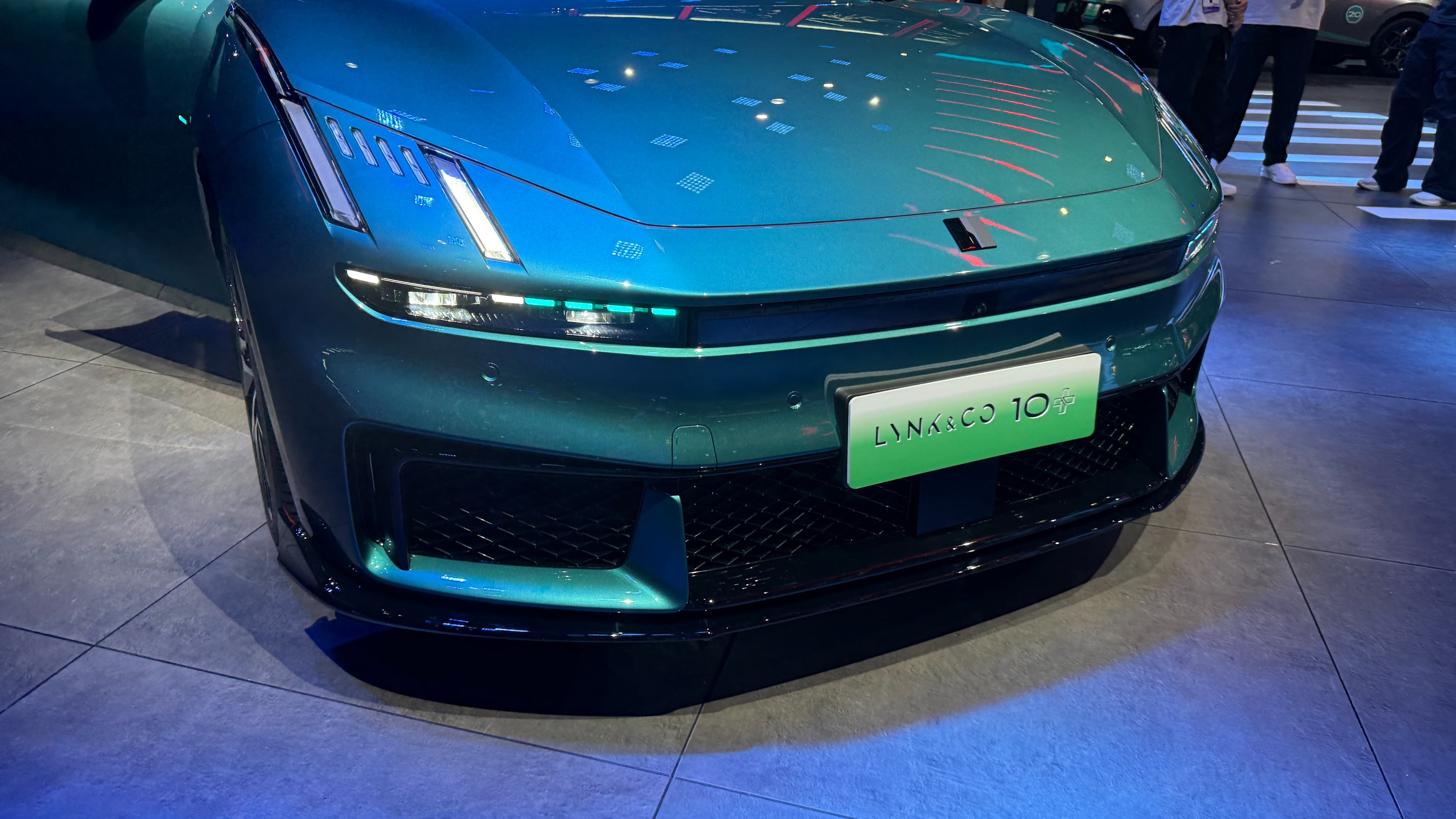 预售价20.99万元起！领克 10+&10在2026北京车展开启预售