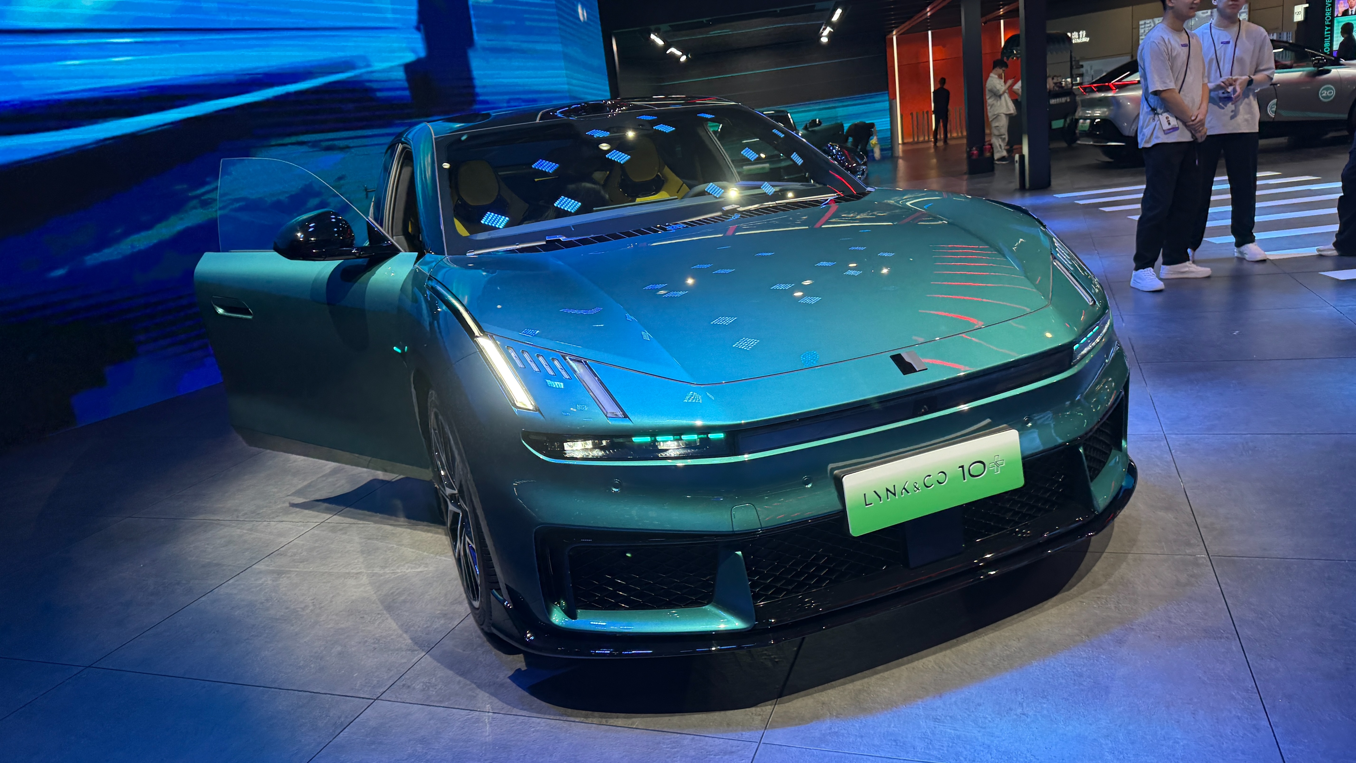 预售价20.99万元起！领克 10+&10在2026北京车展开启预售