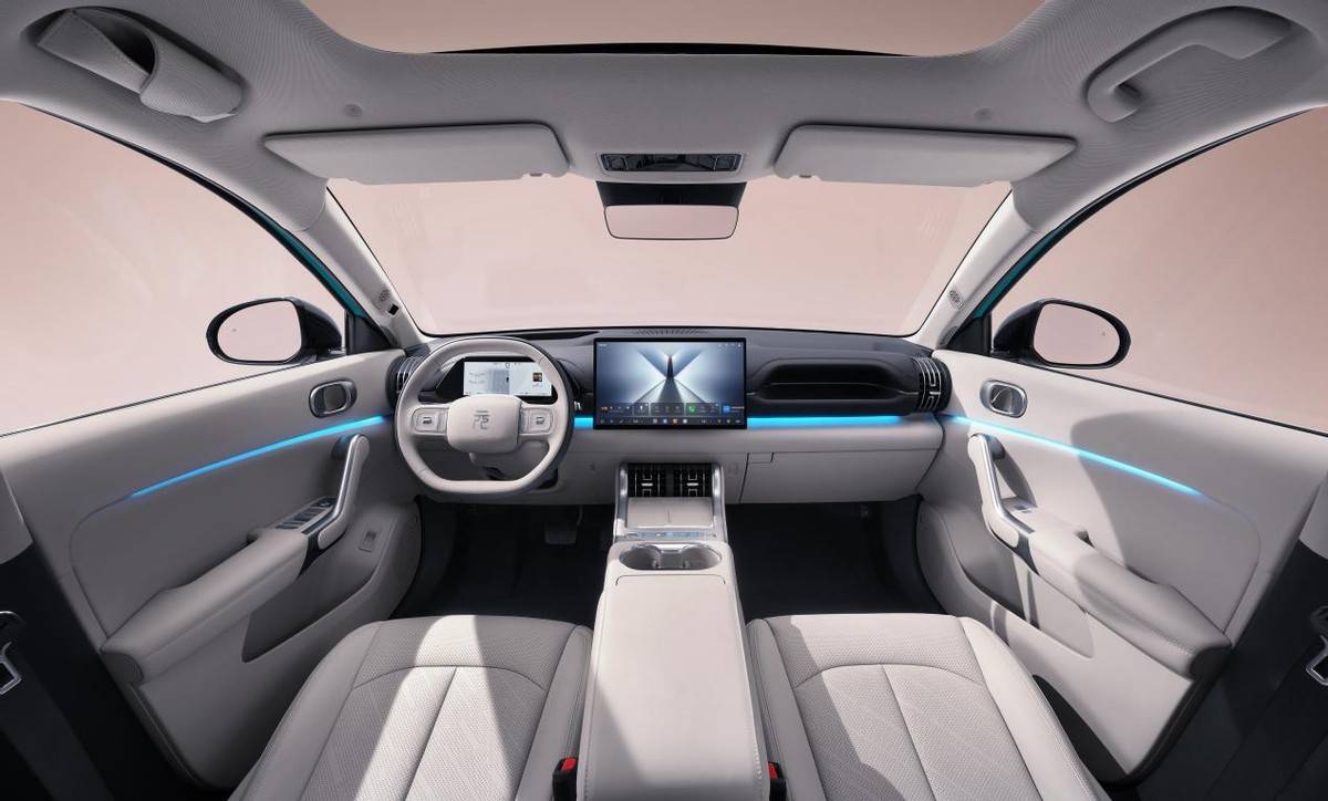 支持闪充技术！比亚迪全新元PLUS在北京车展首发亮相